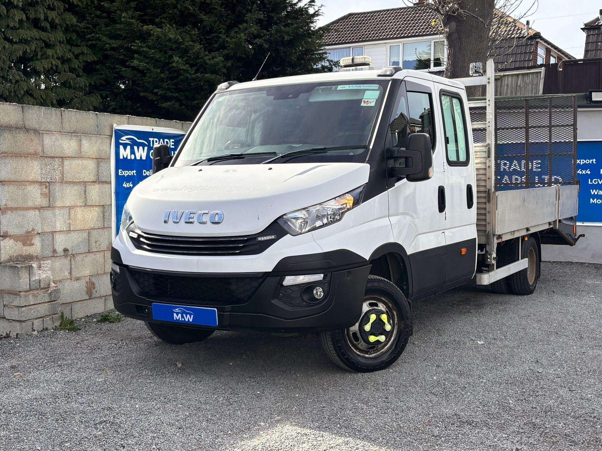 A 2018 IVECO DAILY 50C18 3.0 LWB (4100) HI-MATIC BEAVERTAIL A 2018 IVECO DAILY 50C18 3.0 LWB (4100) HI-MATIC BEAVERTAIL