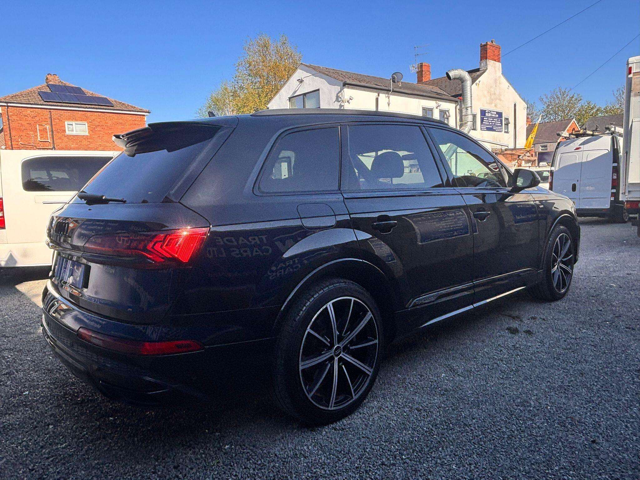 2022 AUDI Q7 2022 AUDI Q7