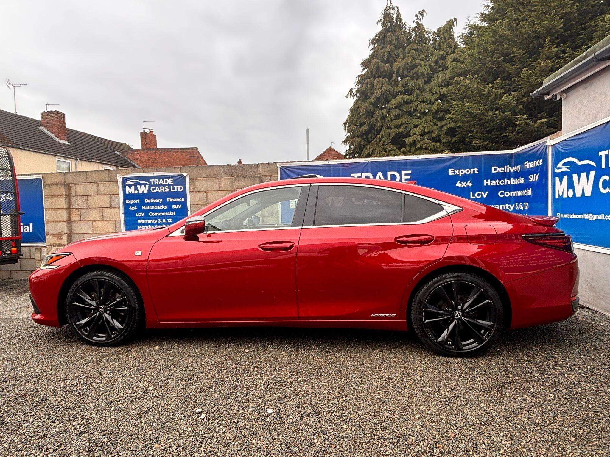 A 2022 LEXUS ES 2.5 300h F Sport E-CVT Euro 6 (s/s) 4dr A 2022 LEXUS ES 2.5 300h F Sport E-CVT Euro 6 (s/s) 4dr