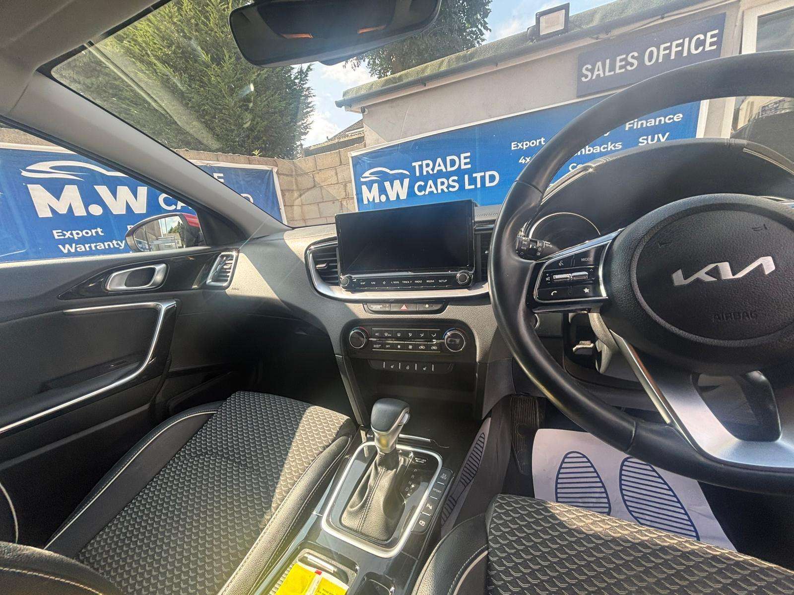 2023 KIA XCEED 2023 KIA XCEED