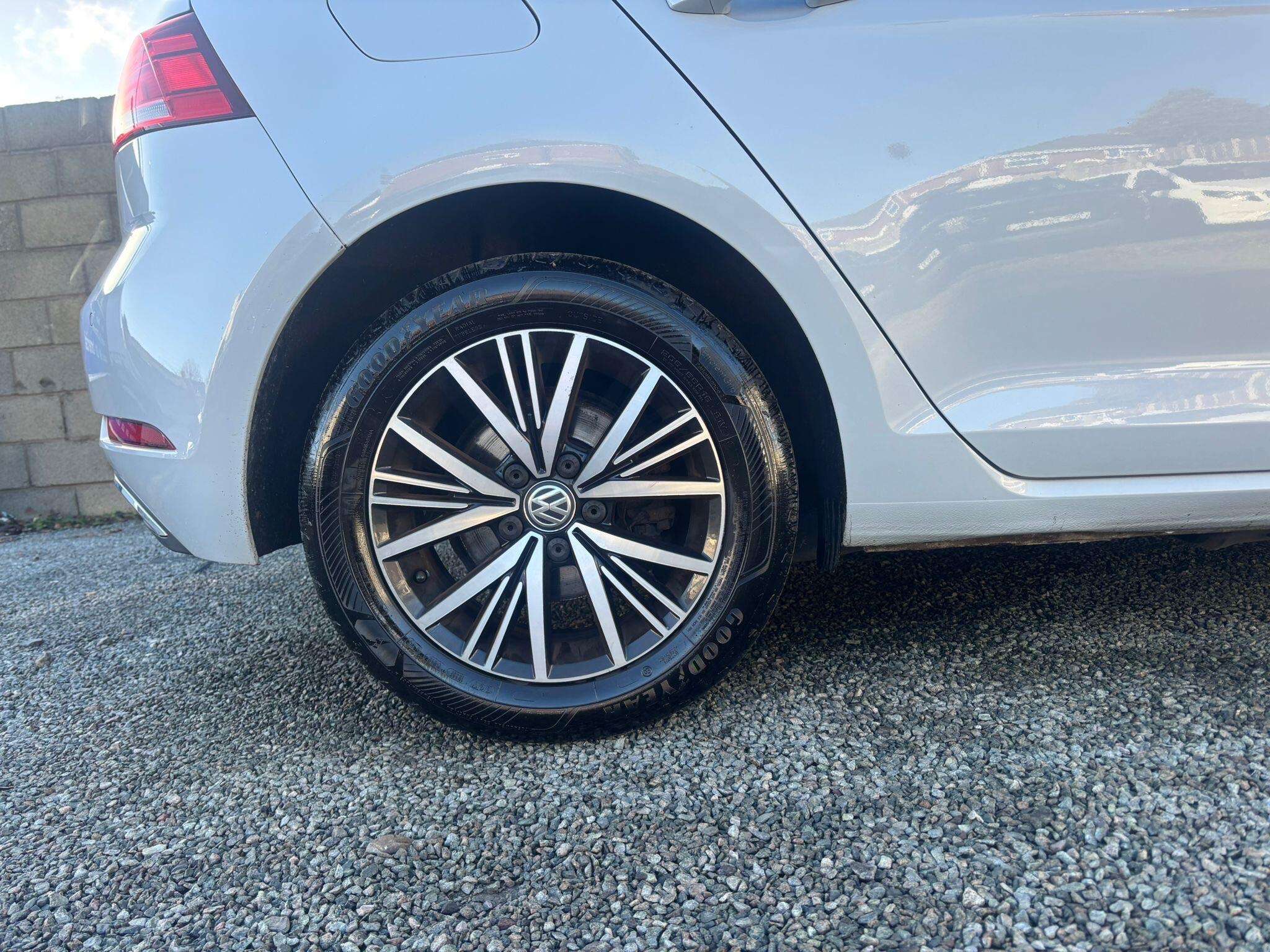 2018 VOLKSWAGEN GOLF 2018 VOLKSWAGEN GOLF