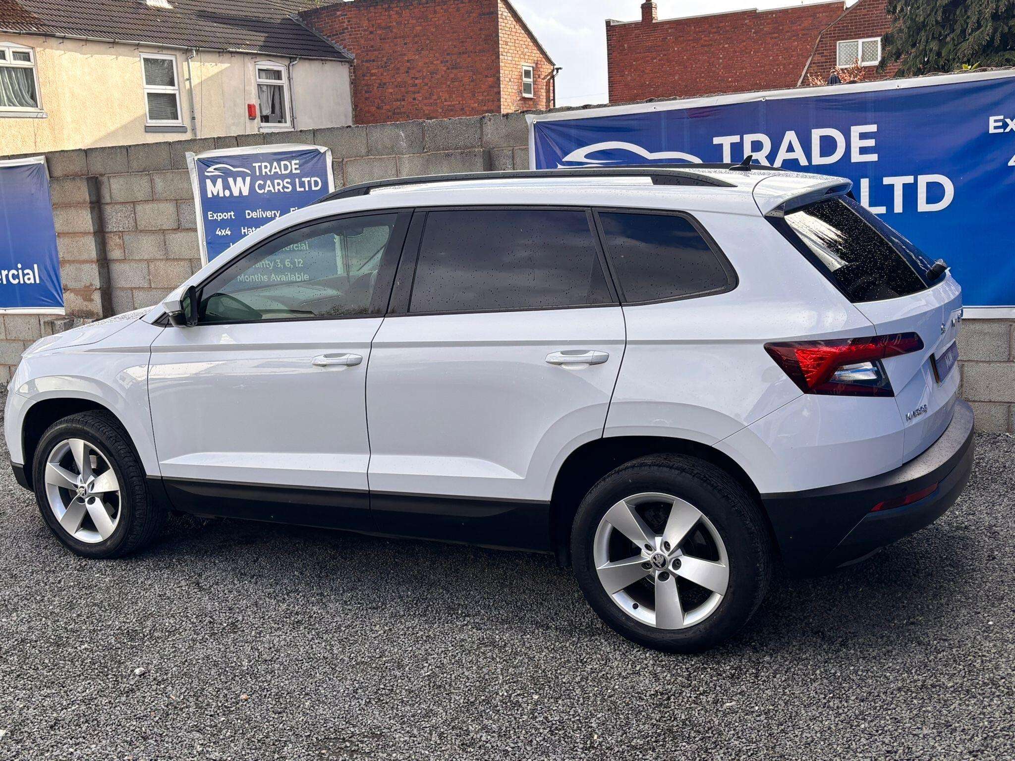 A 2020 SKODA KAROQ 1.5 TSI ACT SE DSG Euro 6 (s/s) 5dr A 2020 SKODA KAROQ 1.5 TSI ACT SE DSG Euro 6 (s/s) 5dr