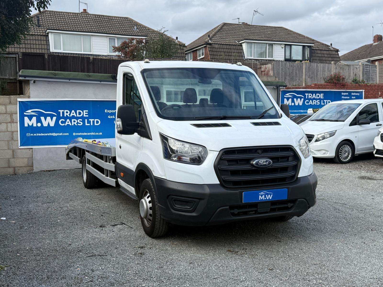 A 2020 FORD TRANSIT 2.0 350 EcoBlue Leader RWD L4 Euro 6 (s/s) 2dr A 2020 FORD TRANSIT 2.0 350 EcoBlue Leader RWD L4 Euro 6 (s/s) 2dr