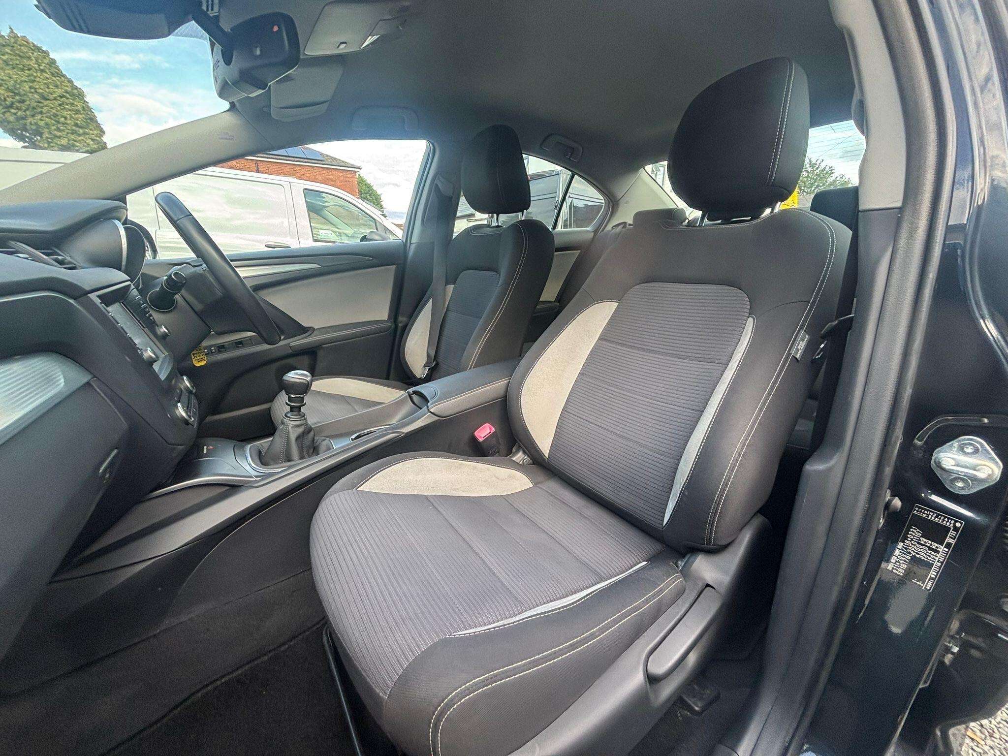 2016 TOYOTA AVENSIS 2016 TOYOTA AVENSIS