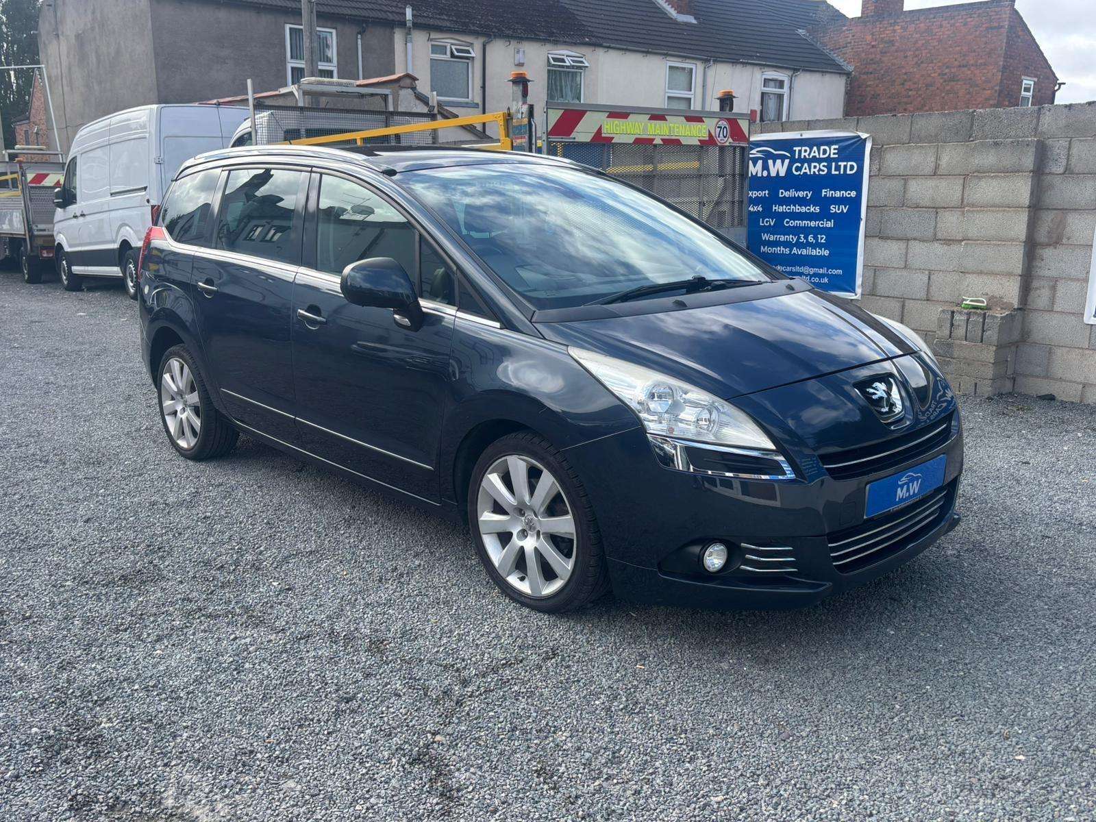 2013 PEUGEOT 5008 2013 PEUGEOT 5008