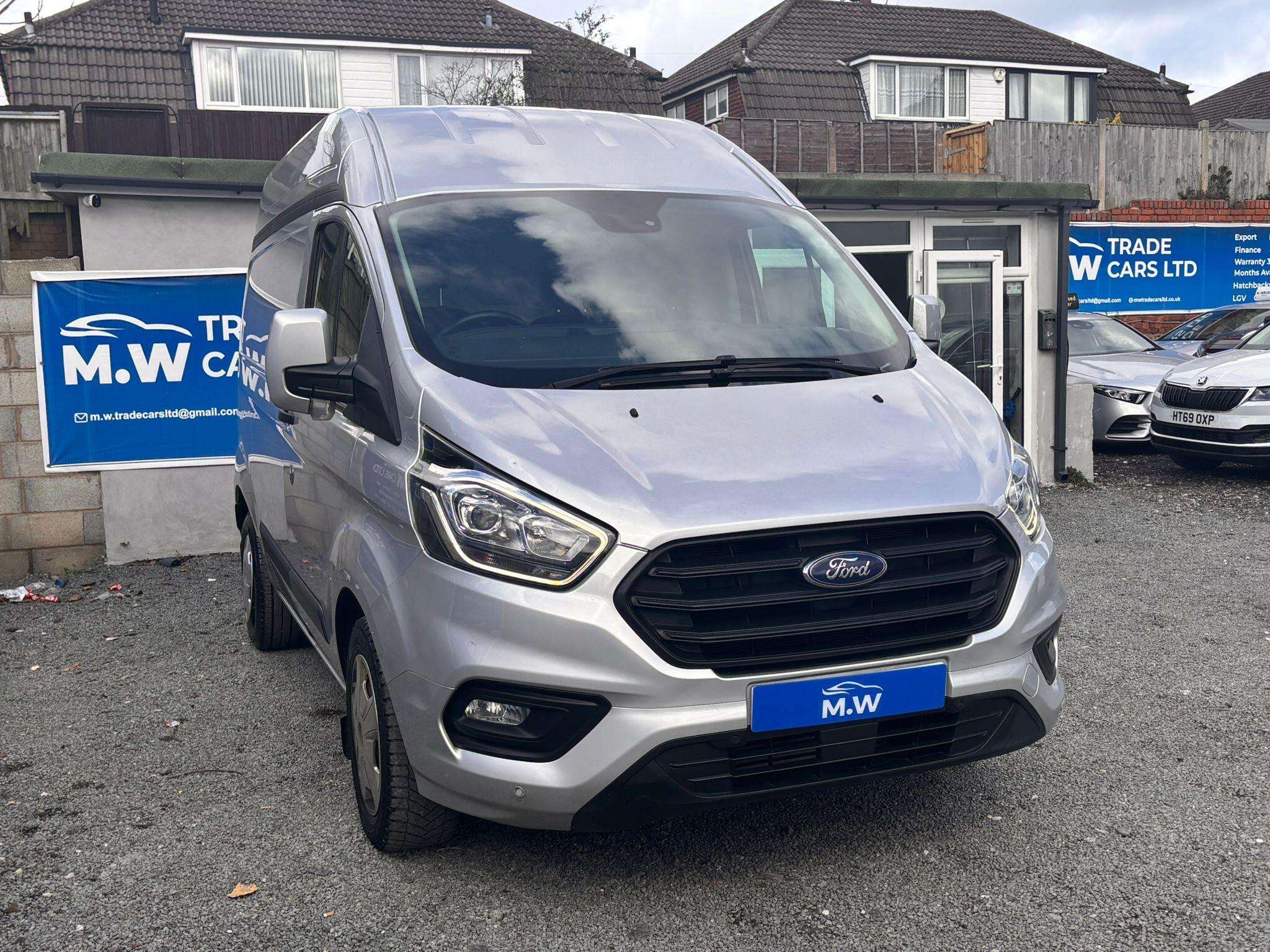 A 2022 FORD TRANSIT CUSTOM 2.0 320 EcoBlue Trend L1 H2 Euro 6 (s/s) 5dr A 2022 FORD TRANSIT CUSTOM 2.0 320 EcoBlue Trend L1 H2 Euro 6 (s/s) 5dr