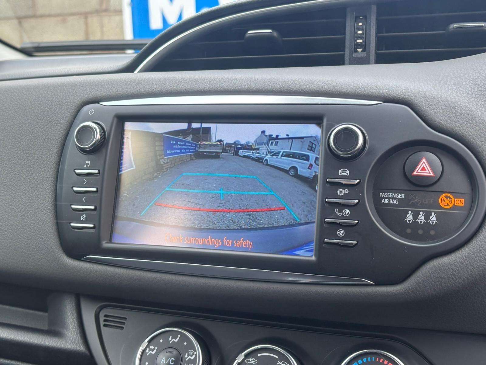 2018 TOYOTA YARIS 2018 TOYOTA YARIS