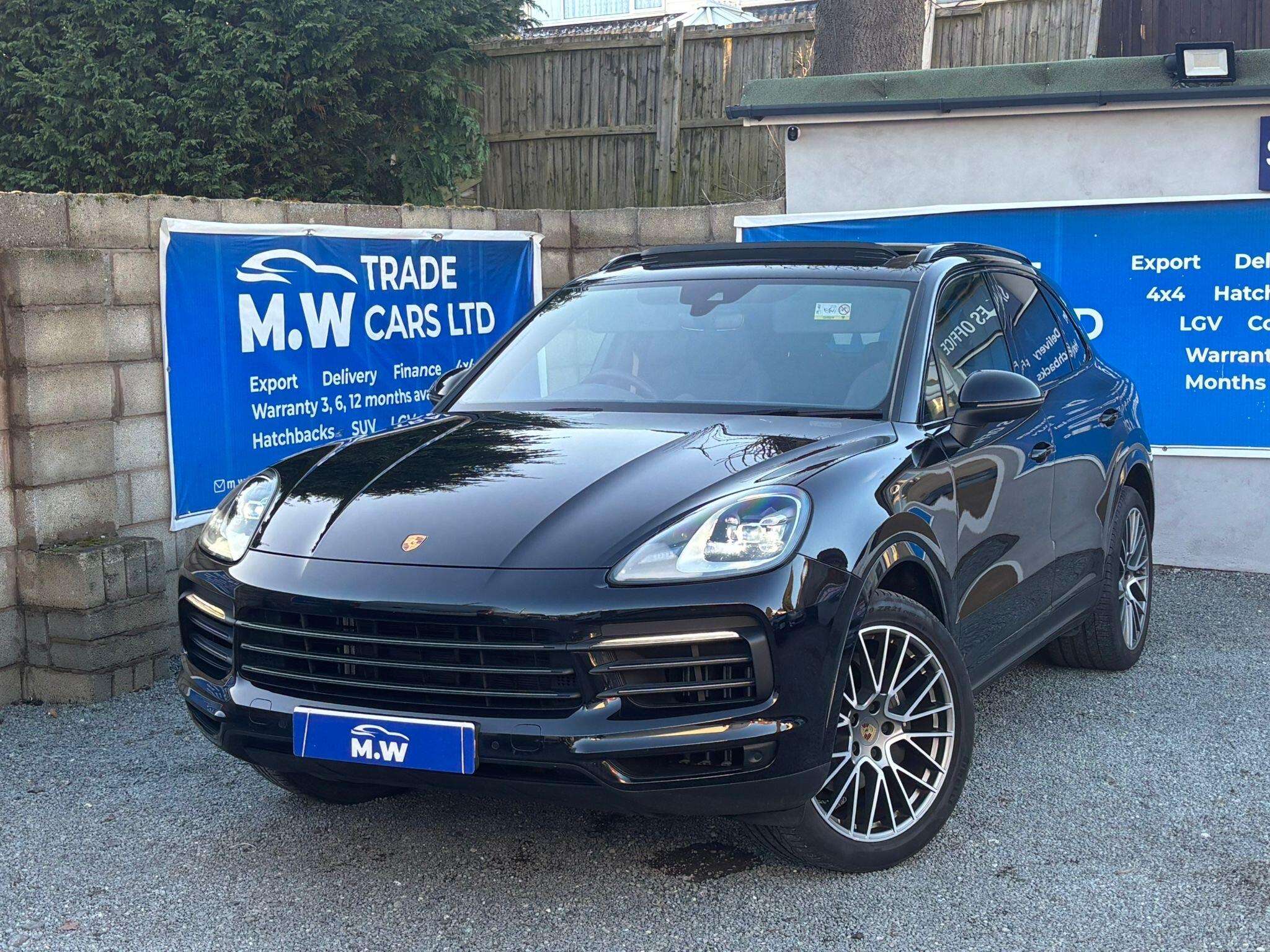 A 2022 PORSCHE CAYENNE 3.0T V6 Platinum Edition TiptronicS 4WD Euro 6 (s/s) 5dr A 2022 PORSCHE CAYENNE 3.0T V6 Platinum Edition TiptronicS 4WD Euro 6 (s/s) 5dr