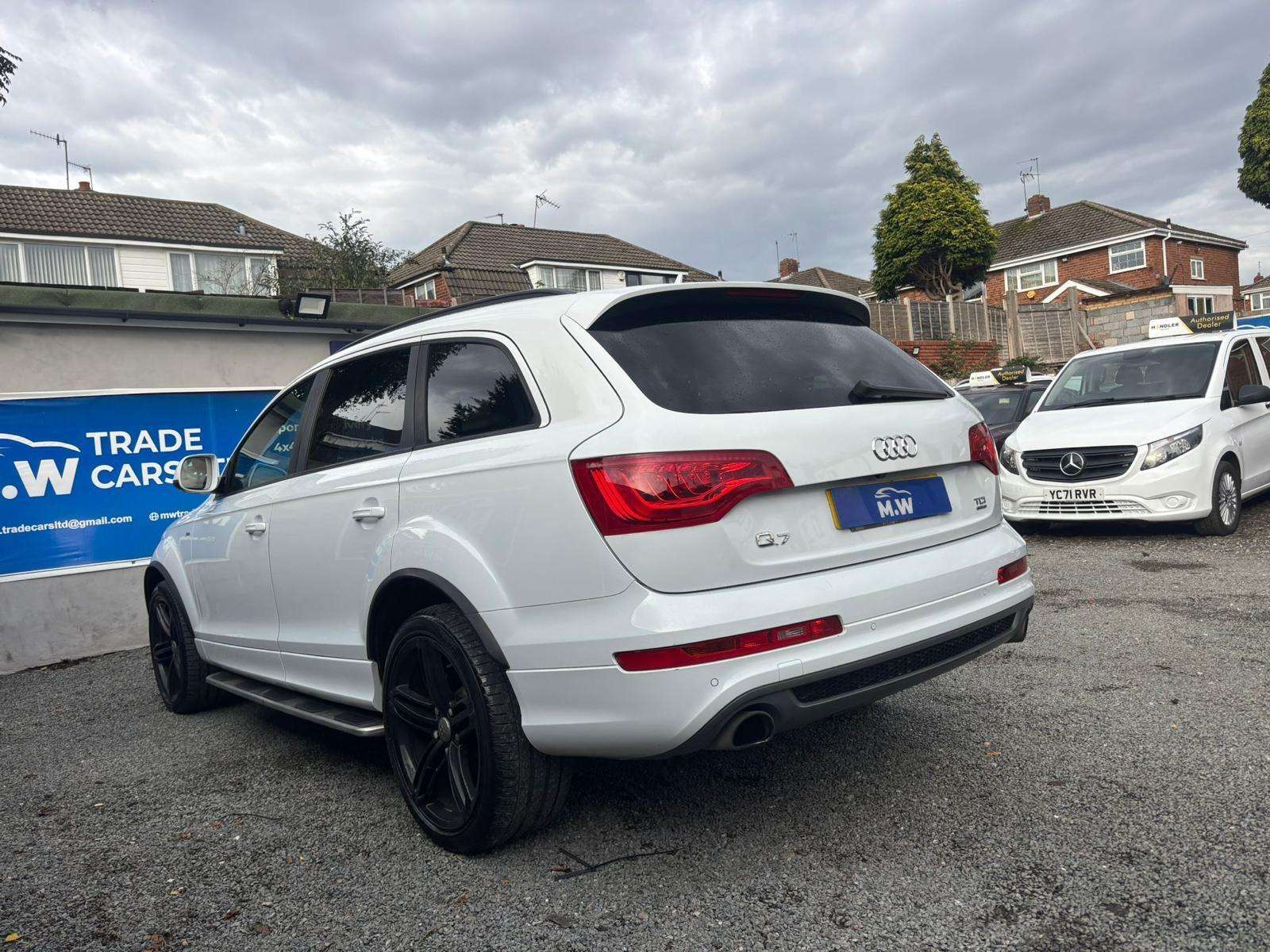 2013 AUDI Q7 2013 AUDI Q7