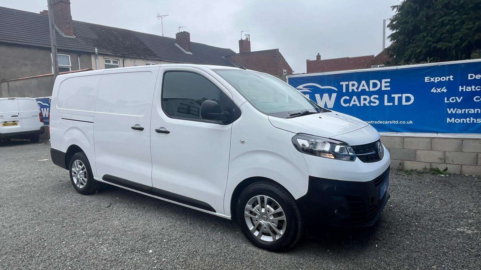 A 2021 VAUXHALL VIVARO 2.0 Turbo D 3100 Dynamic L2 H1 Euro 6 (s/s) 6dr A 2021 VAUXHALL VIVARO 2.0 Turbo D 3100 Dynamic L2 H1 Euro 6 (s/s) 6dr