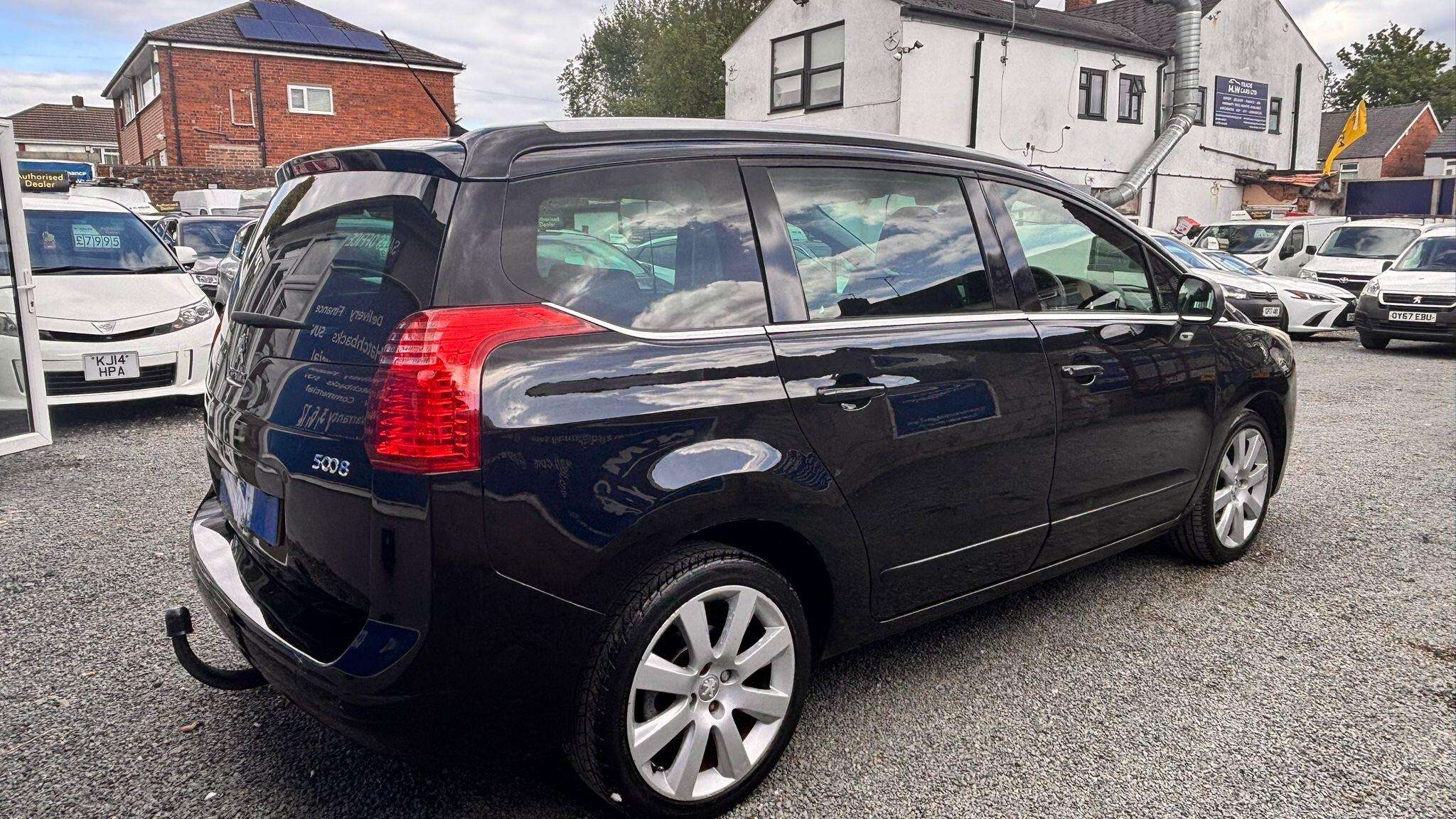 2015 PEUGEOT 5008 2015 PEUGEOT 5008