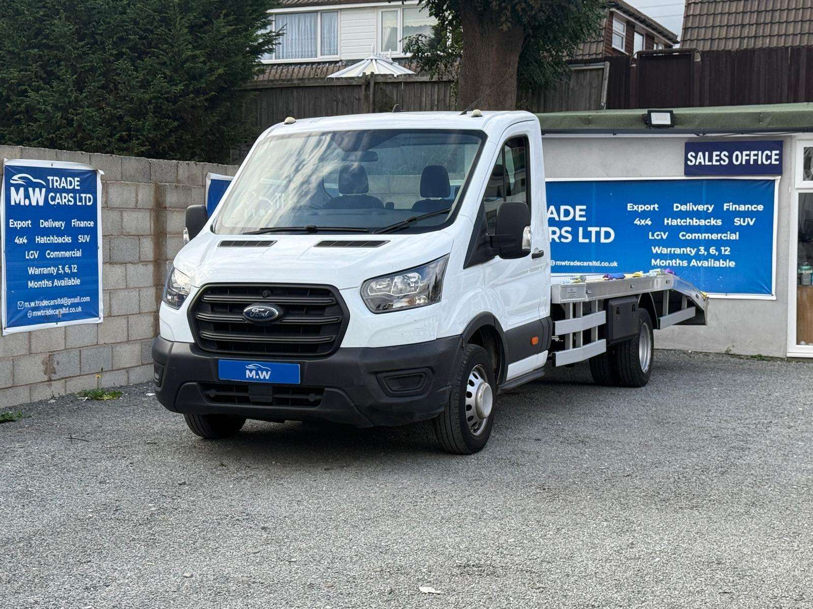 A 2020 FORD TRANSIT 2.0 350 EcoBlue Leader RWD L4 Euro 6 (s/s) 2dr A 2020 FORD TRANSIT 2.0 350 EcoBlue Leader RWD L4 Euro 6 (s/s) 2dr