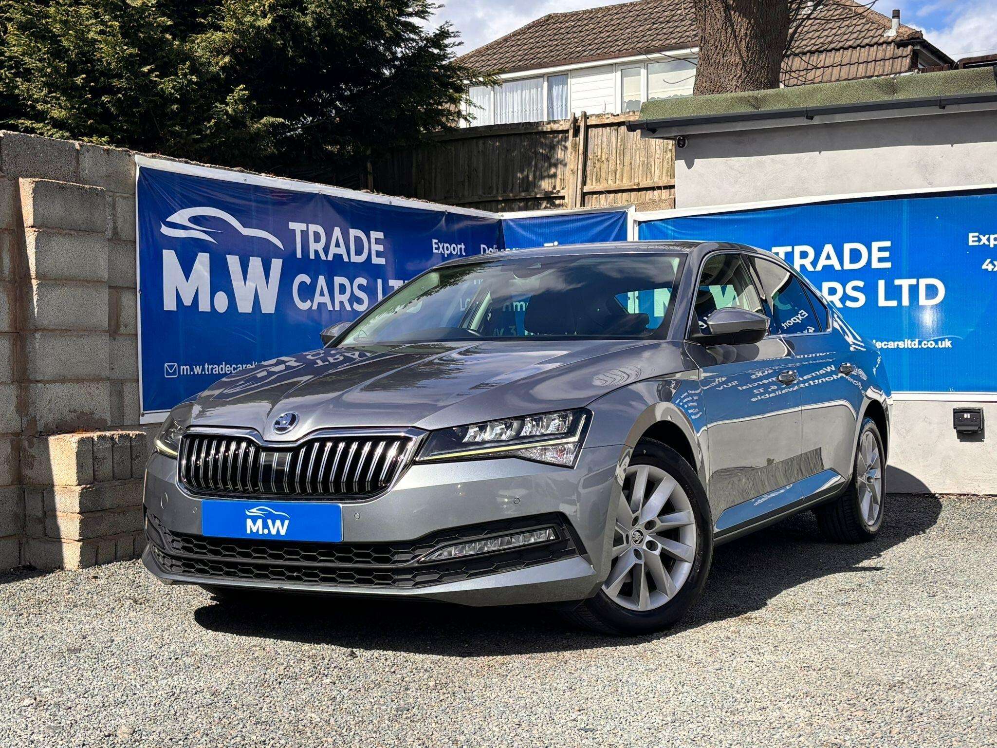 A 2020 SKODA SUPERB 1.6 TDI SE Technology Hatchback 5dr Diesel DSG Euro 6 (s/s) (120 ps) A 2020 SKODA SUPERB 1.6 TDI SE Technology Hatchback 5dr Diesel DSG Euro 6 (s/s) (120 ps)