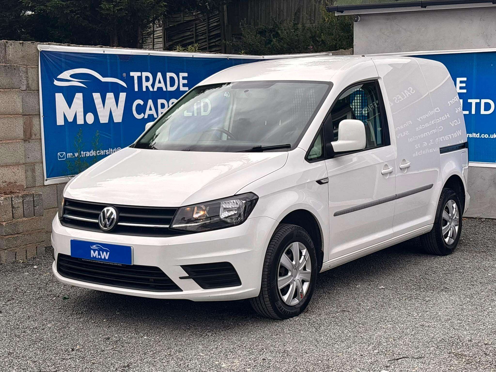 A 2018 VOLKSWAGEN CADDY 2.0 TDI C20 BlueMotion Tech Trendline SWB Euro 6 (s/s) 5dr A 2018 VOLKSWAGEN CADDY 2.0 TDI C20 BlueMotion Tech Trendline SWB Euro 6 (s/s) 5dr