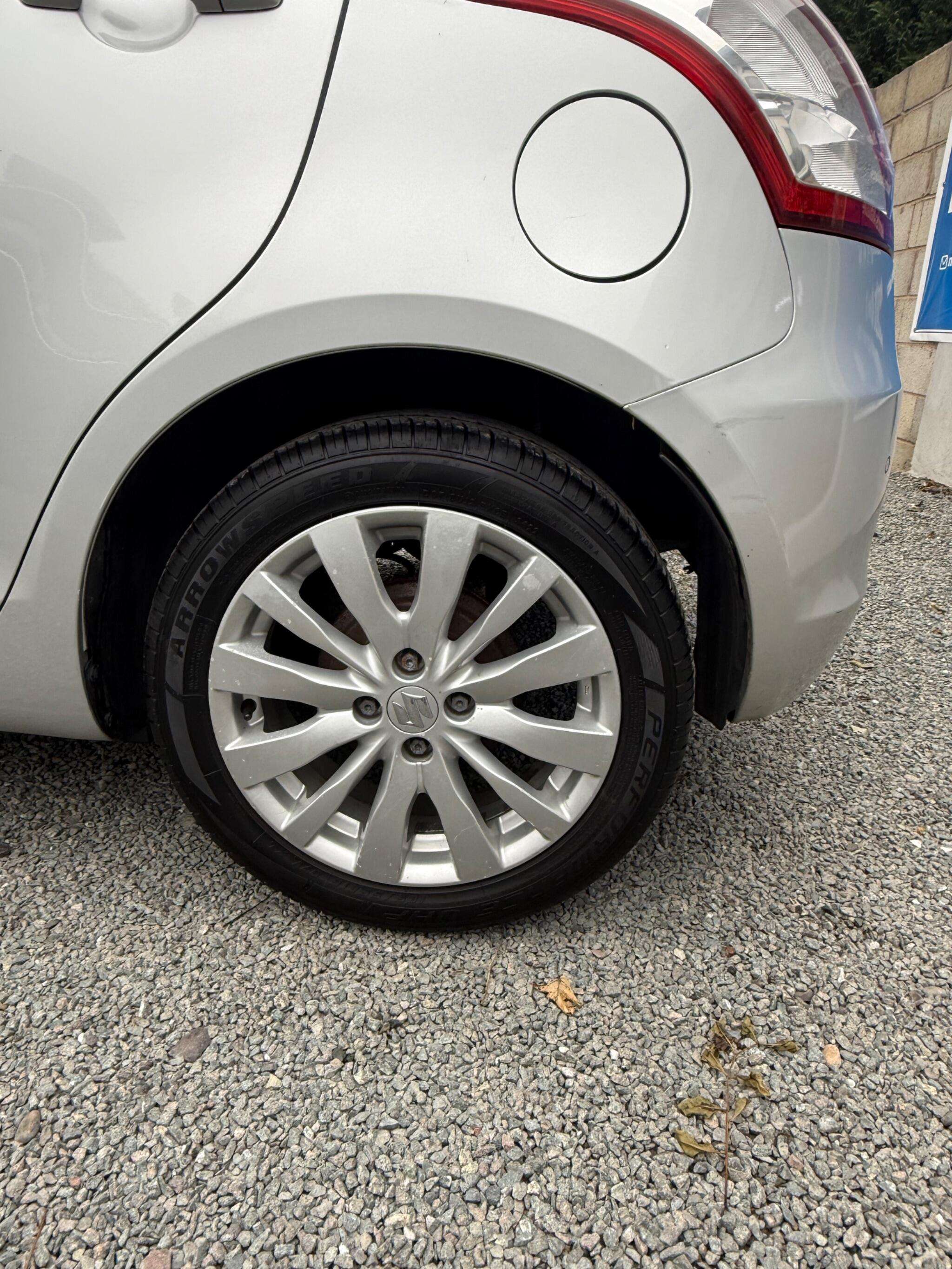 2013 SUZUKI SWIFT 2013 SUZUKI SWIFT