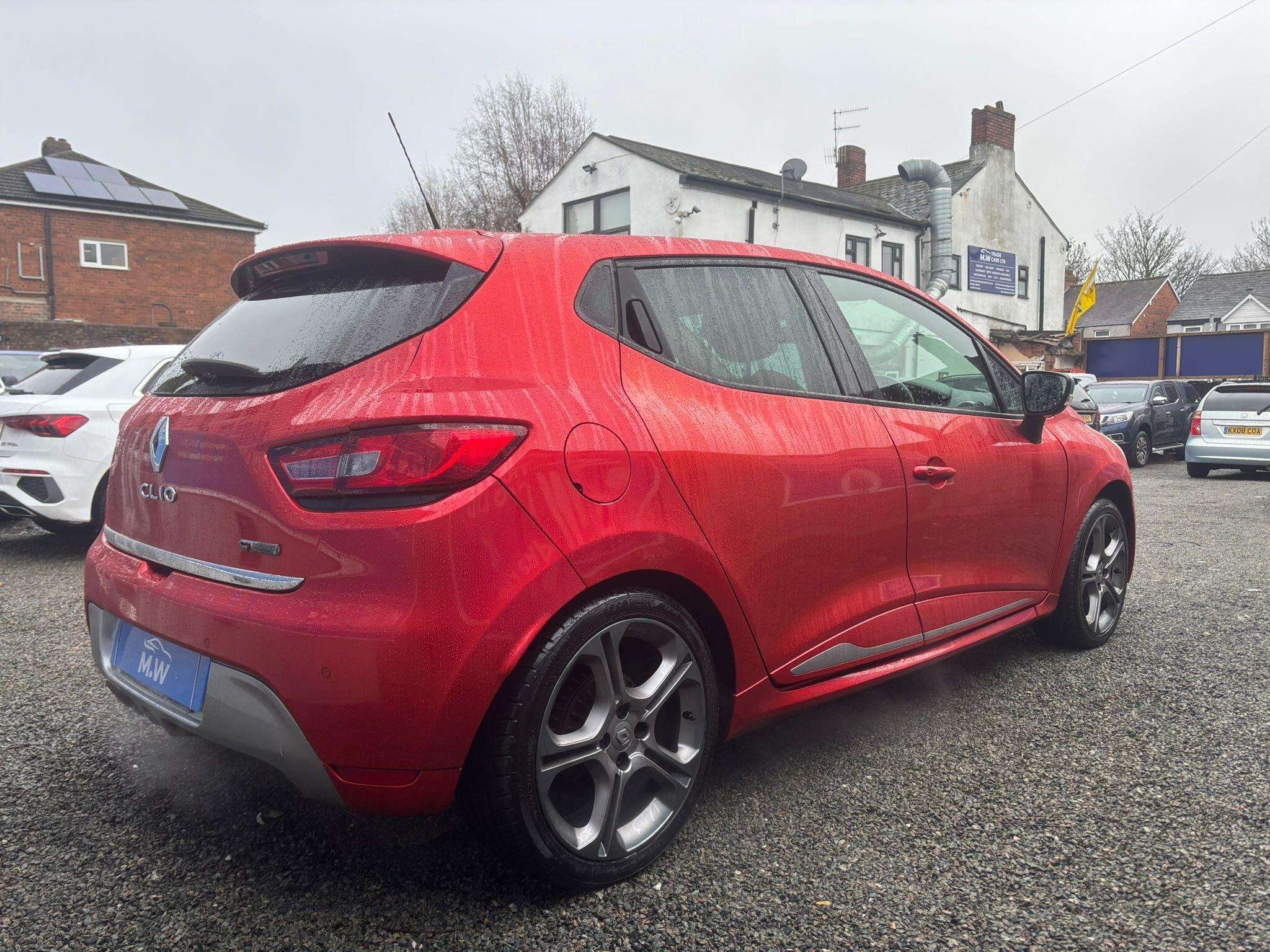 A 2016 RENAULT CLIO 1.2 TCe GT Line Nav Auto Euro 6 5dr A 2016 RENAULT CLIO 1.2 TCe GT Line Nav Auto Euro 6 5dr