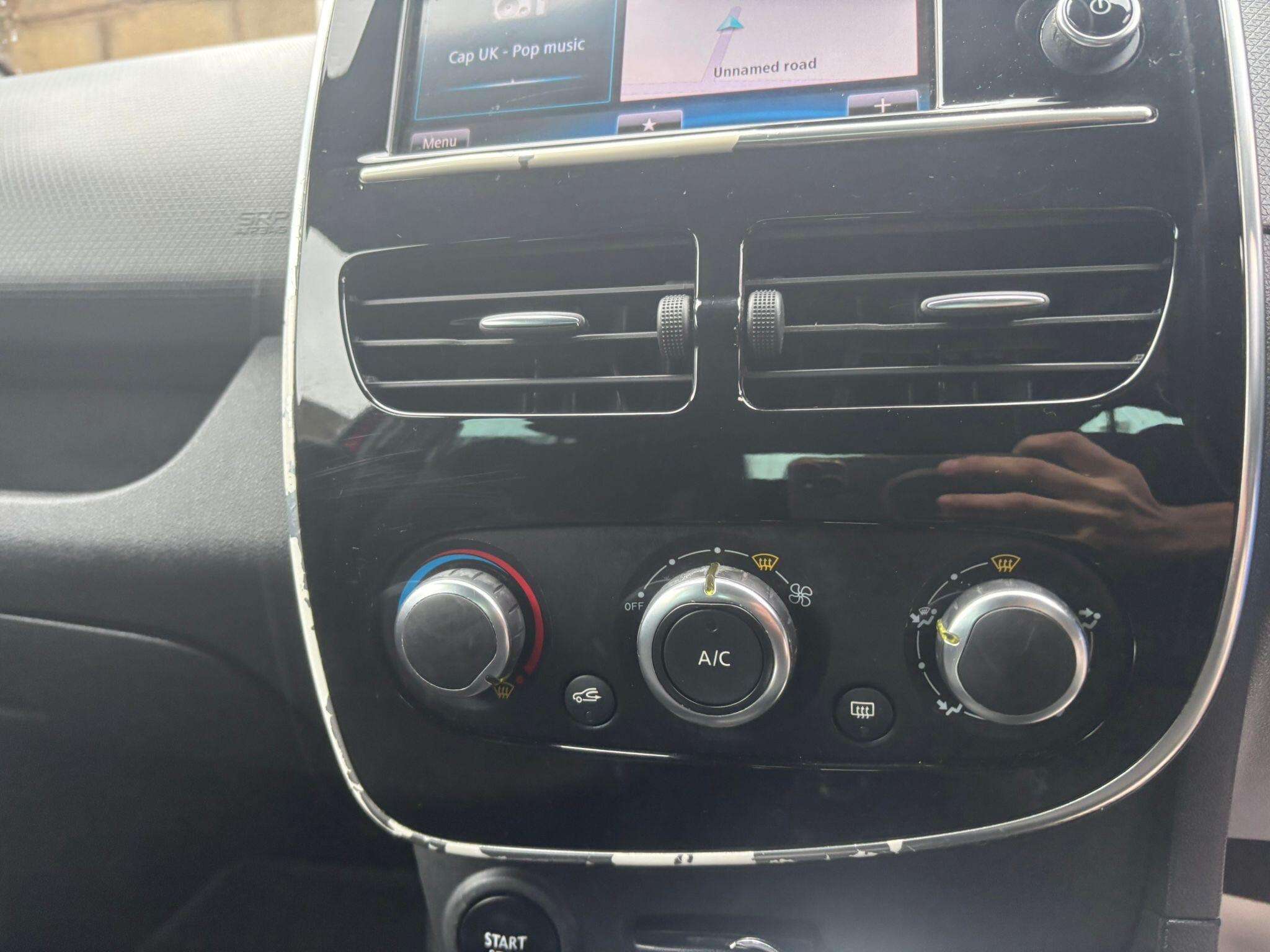 2016 RENAULT CLIO 2016 RENAULT CLIO