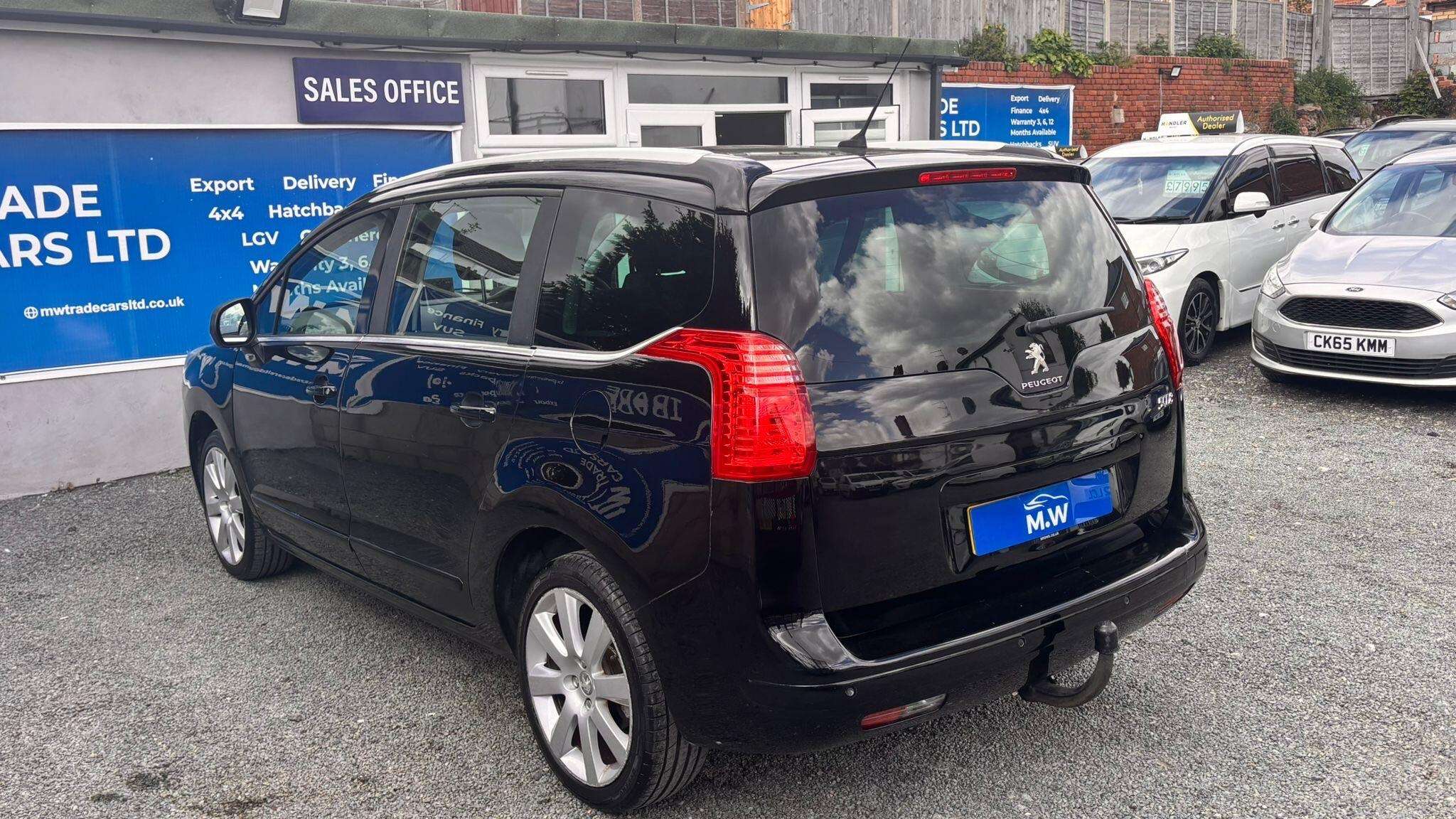 2015 PEUGEOT 5008 2015 PEUGEOT 5008