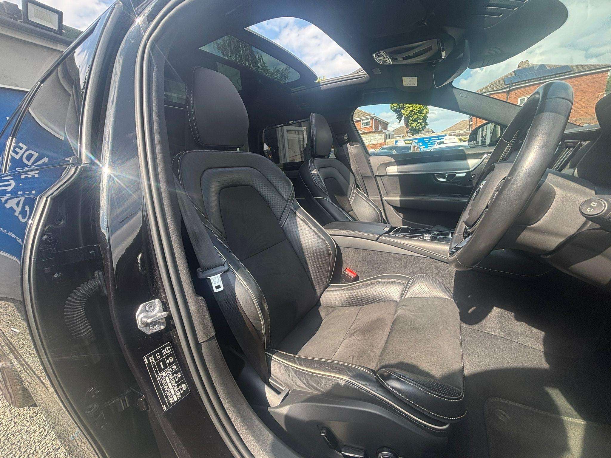 2020 VOLVO V90 2020 VOLVO V90