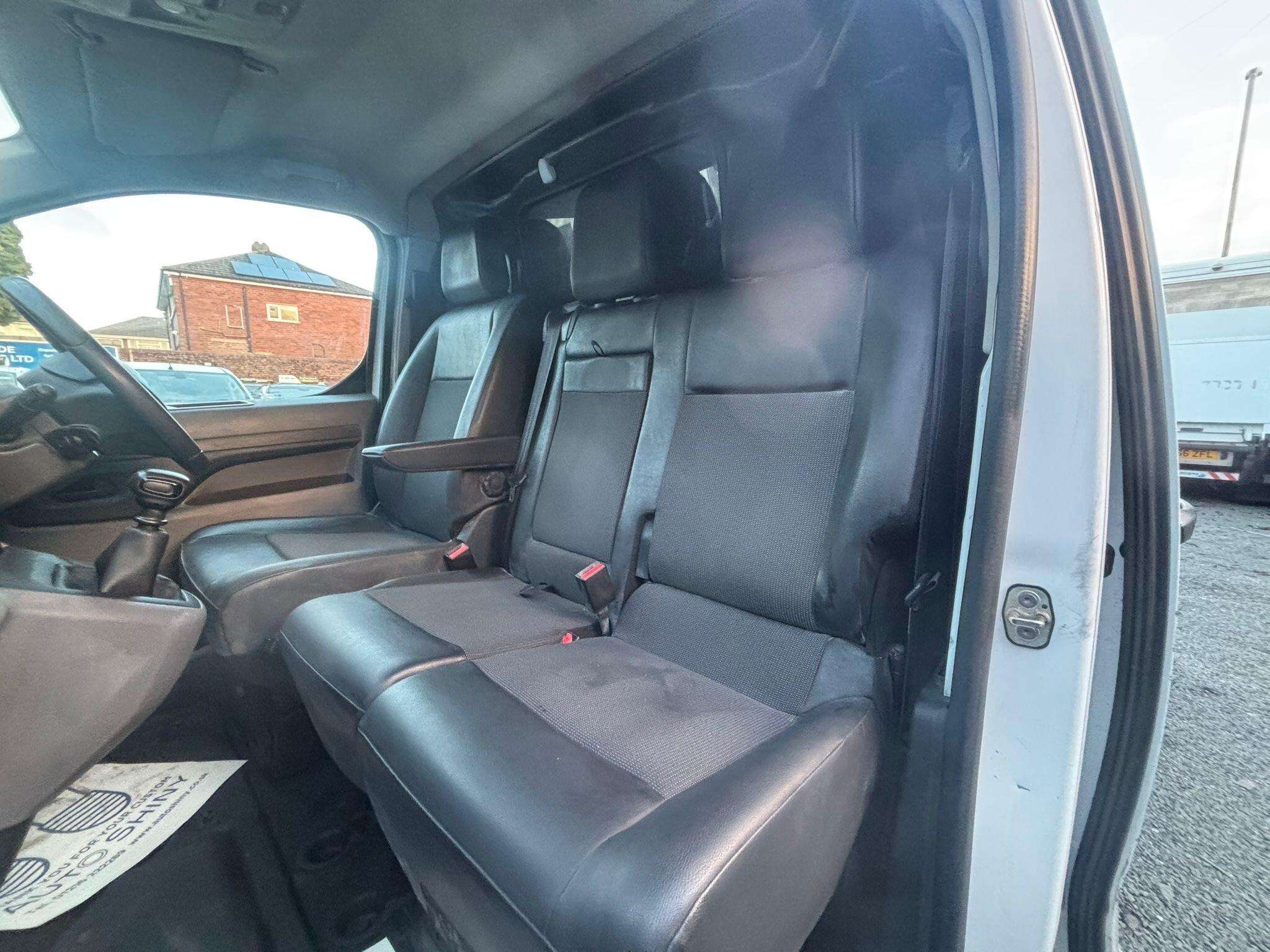 2020 TOYOTA PROACE 2020 TOYOTA PROACE