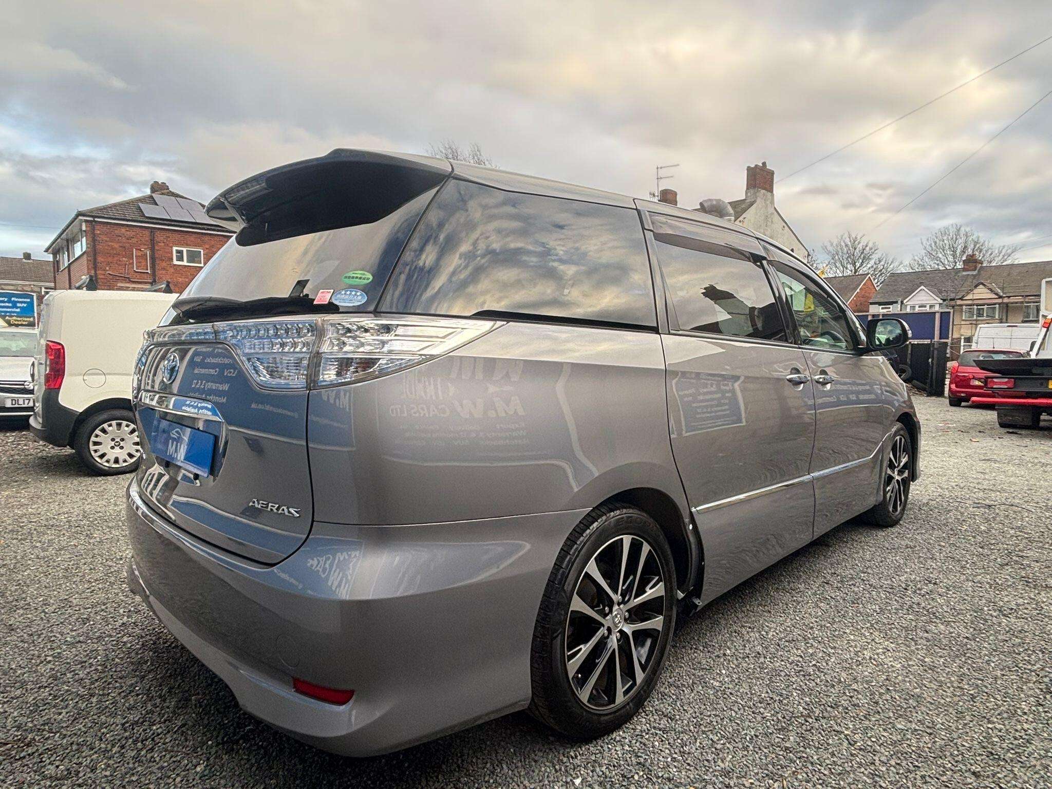 A 2013 TOYOTA ESTIMA AERAS G 2.4 5DR 7 SEATS A 2013 TOYOTA ESTIMA AERAS G 2.4 5DR 7 SEATS