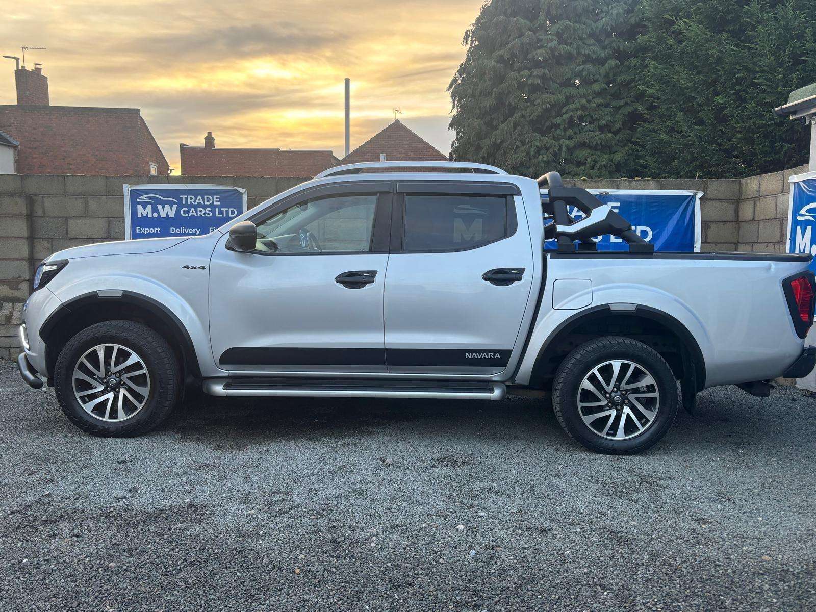 A 2017 NISSAN NAVARA 2.3 dCi Tekna 4WD Euro 6 (s/s) 4dr A 2017 NISSAN NAVARA 2.3 dCi Tekna 4WD Euro 6 (s/s) 4dr