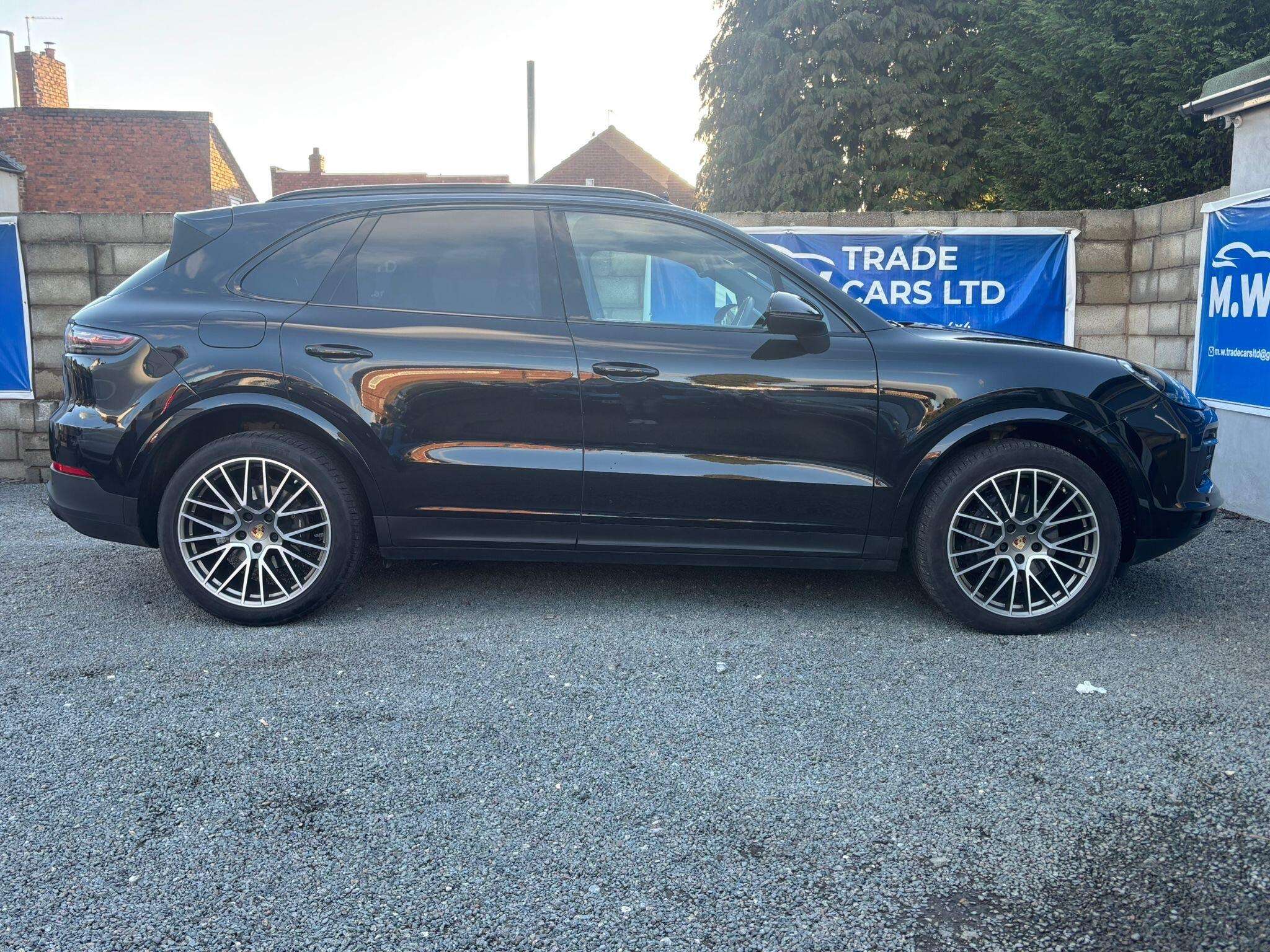 2022 PORSCHE CAYENNE 2022 PORSCHE CAYENNE