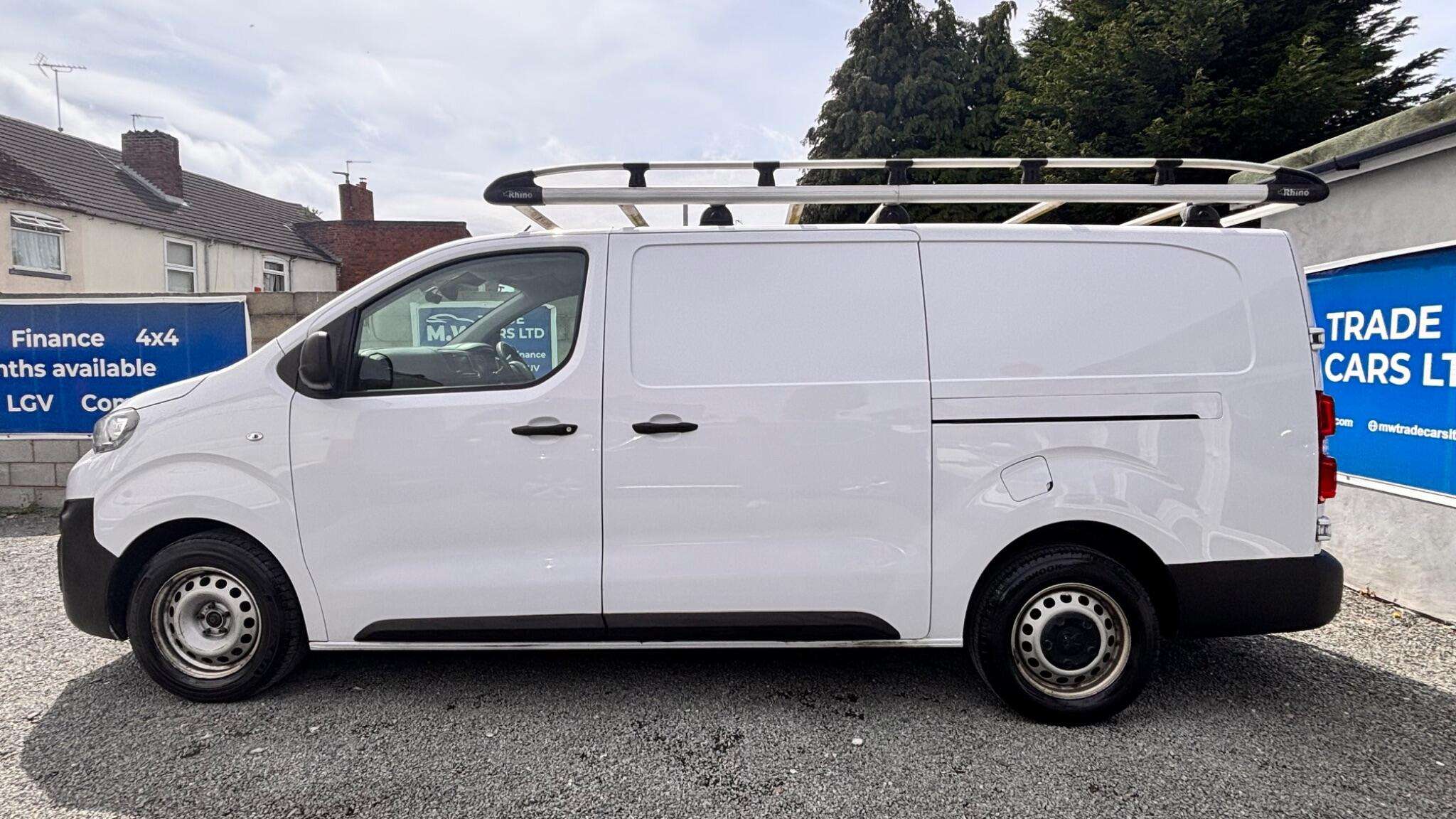 A 2023 PEUGEOT EXPERT 2.0 BlueHDi 1400 Professional Premium + Long Panel Van LWB Euro 6 (s/s) 6dr A 2023 PEUGEOT EXPERT 2.0 BlueHDi 1400 Professional Premium + Long Panel Van LWB Euro 6 (s/s) 6dr