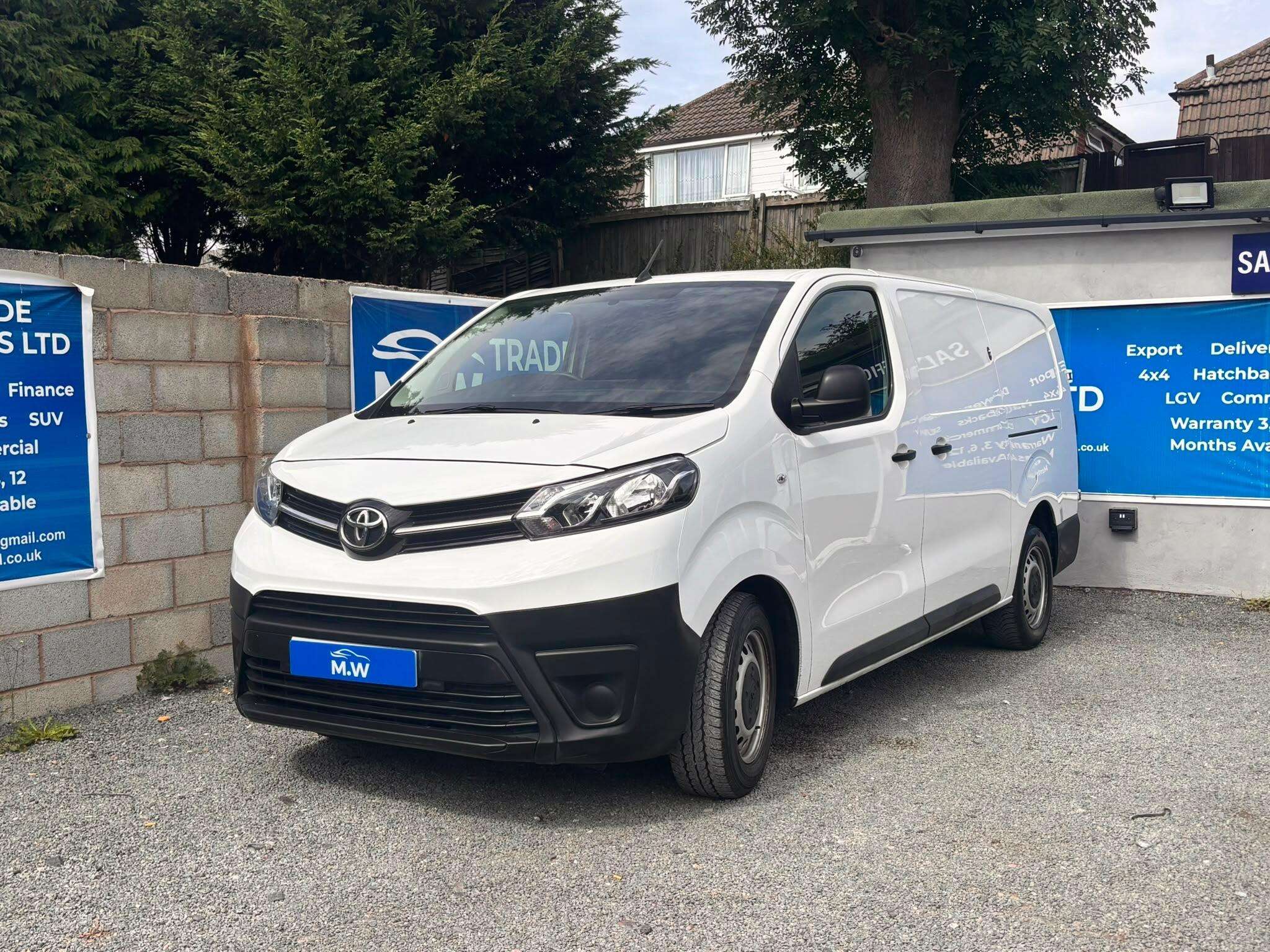 2022 TOYOTA PROACE 2022 TOYOTA PROACE