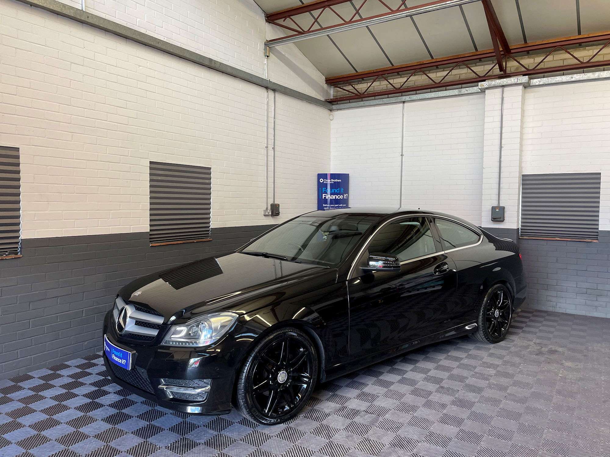 A 2014 MERCEDES-BENZ C-CLASS 2.1 C250 CDI AMG Sport Plus Coupe 2dr Diesel G-Tronic+ Euro 5 (s/s) (204 ps) A 2014 MERCEDES-BENZ C-CLASS 2.1 C250 CDI AMG Sport Plus Coupe 2dr Diesel G-Tronic+ Euro 5 (s/s) (204 ps)