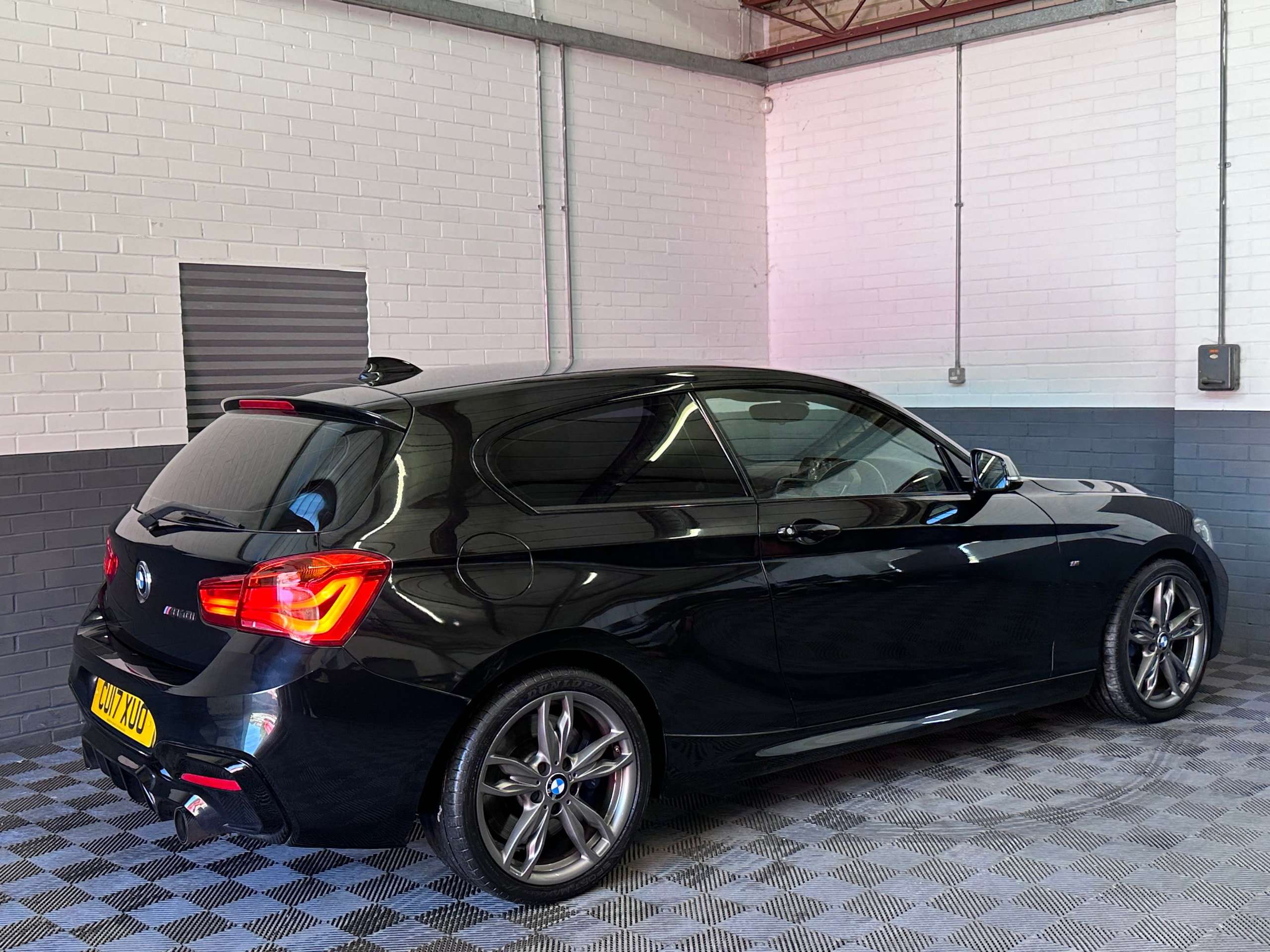 2017 BMW 1 SERIES 2017 BMW 1 SERIES