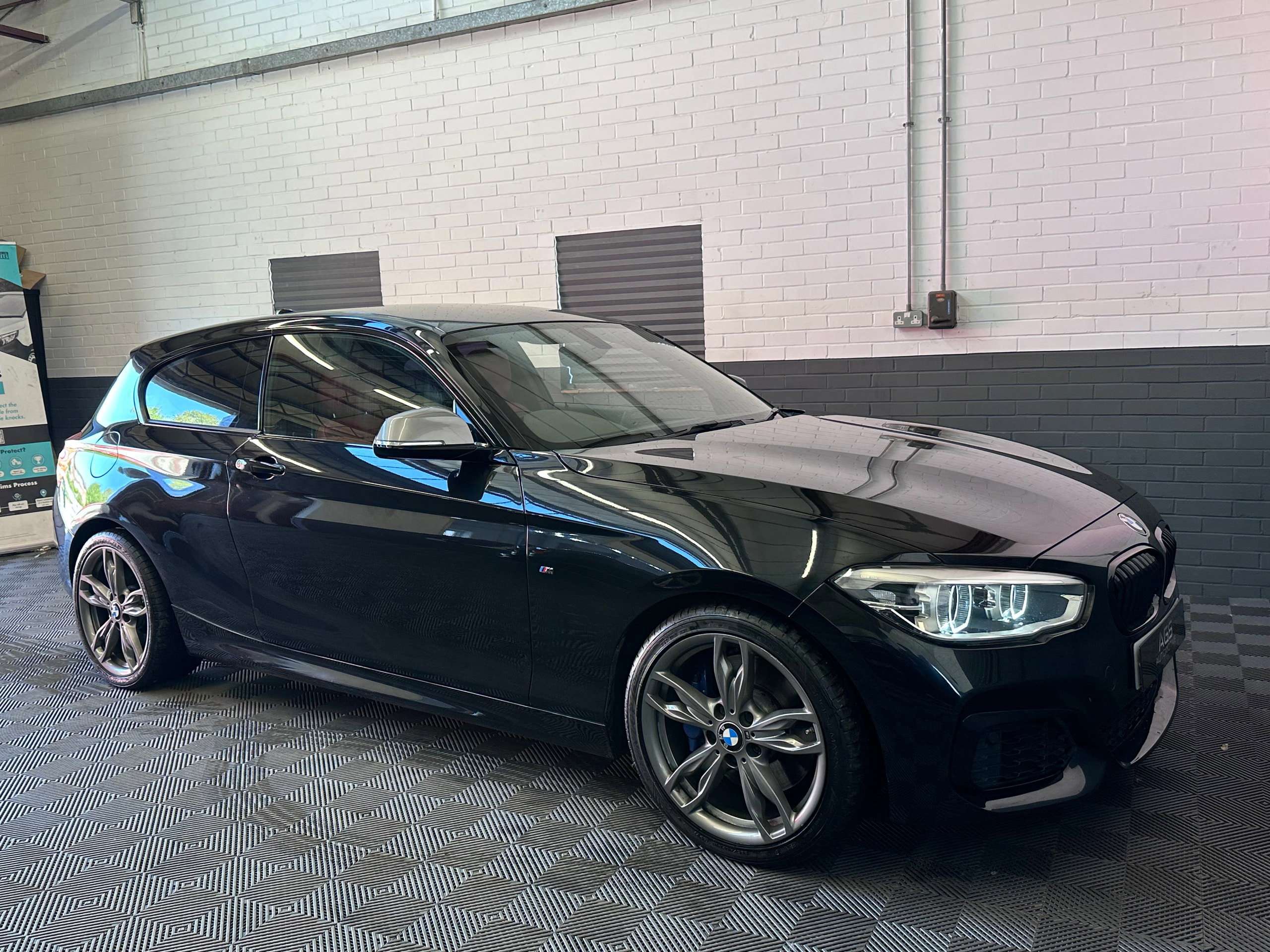 2017 BMW 1 SERIES 2017 BMW 1 SERIES