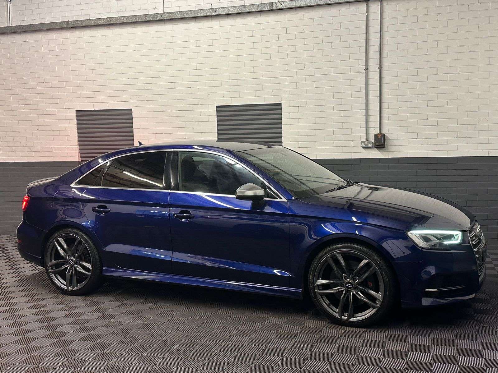 2017 AUDI S3 2017 AUDI S3