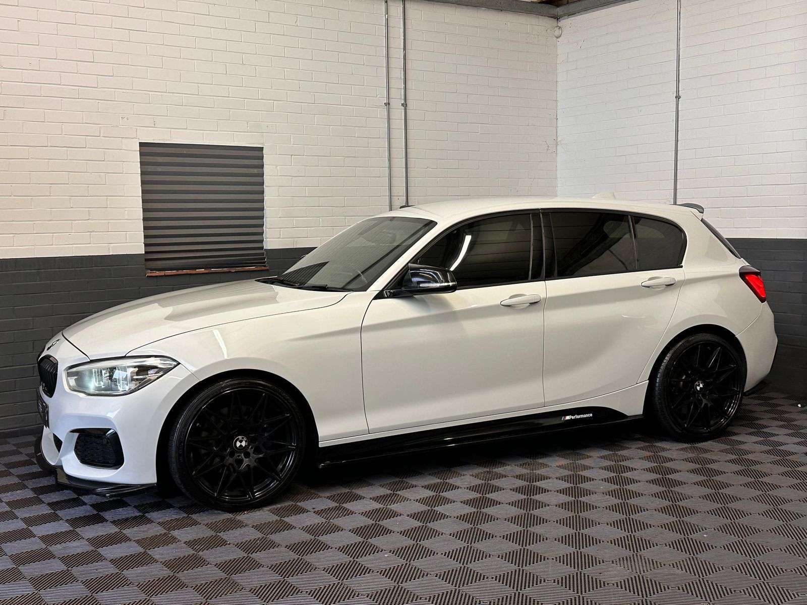 A 2015 BMW 1 SERIES 3.0 M135i Hatchback 5dr Petrol Auto Euro 6 (s/s) (326 ps) A 2015 BMW 1 SERIES 3.0 M135i Hatchback 5dr Petrol Auto Euro 6 (s/s) (326 ps)