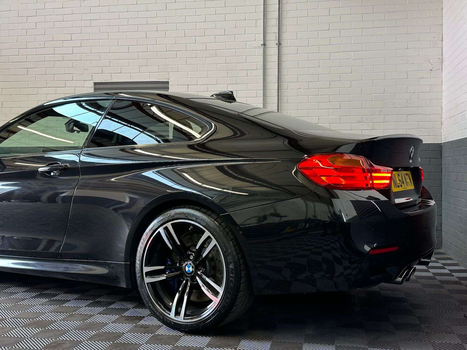 2014 BMW M4 2014 BMW M4