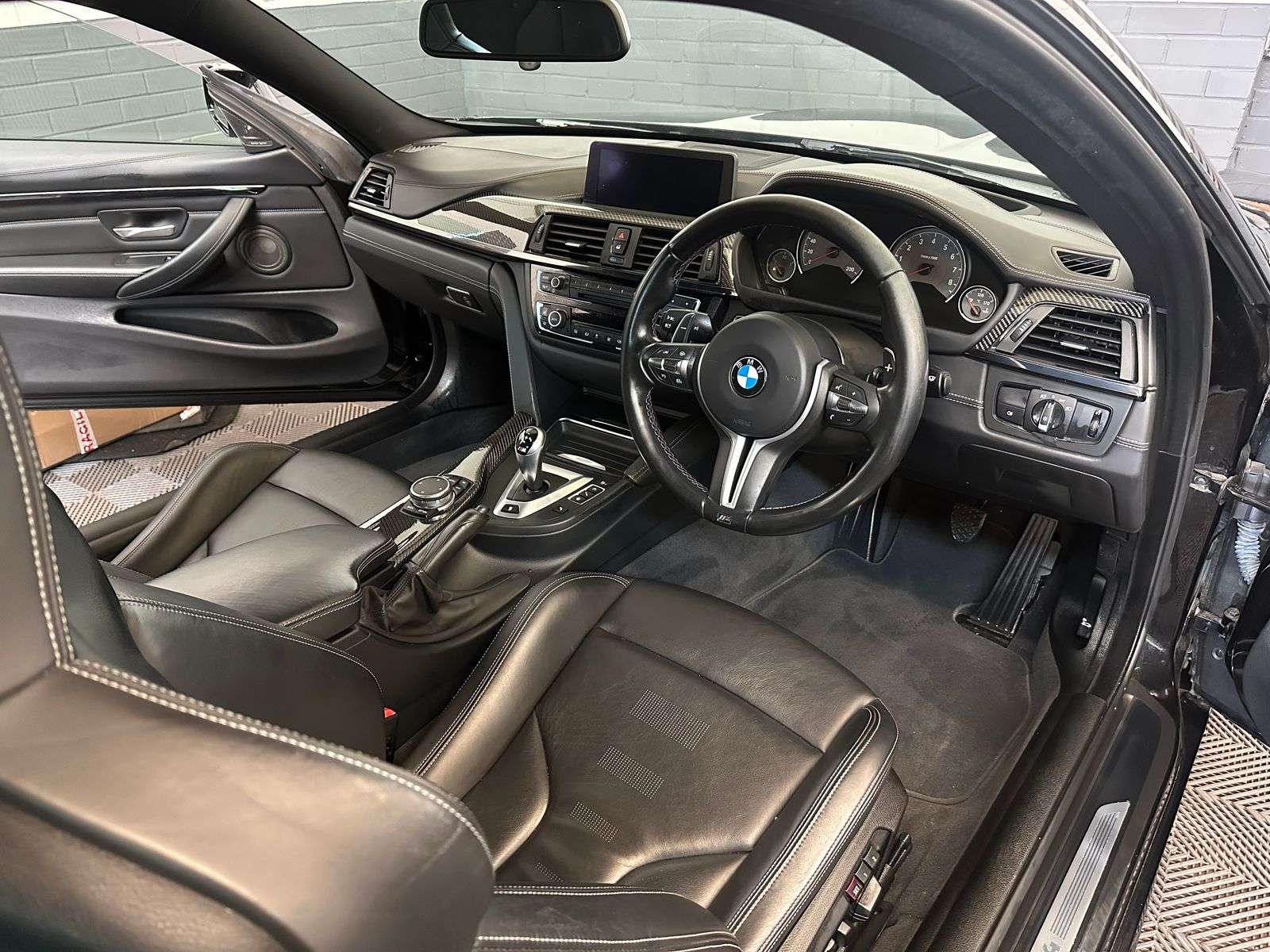 2014 BMW M4 2014 BMW M4