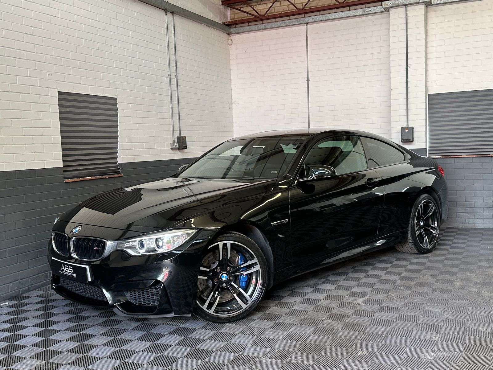 A 2014 BMW M4 3.0 BiTurbo Coupe 2dr Petrol DCT Euro 6 (s/s) (431 ps) A 2014 BMW M4 3.0 BiTurbo Coupe 2dr Petrol DCT Euro 6 (s/s) (431 ps)