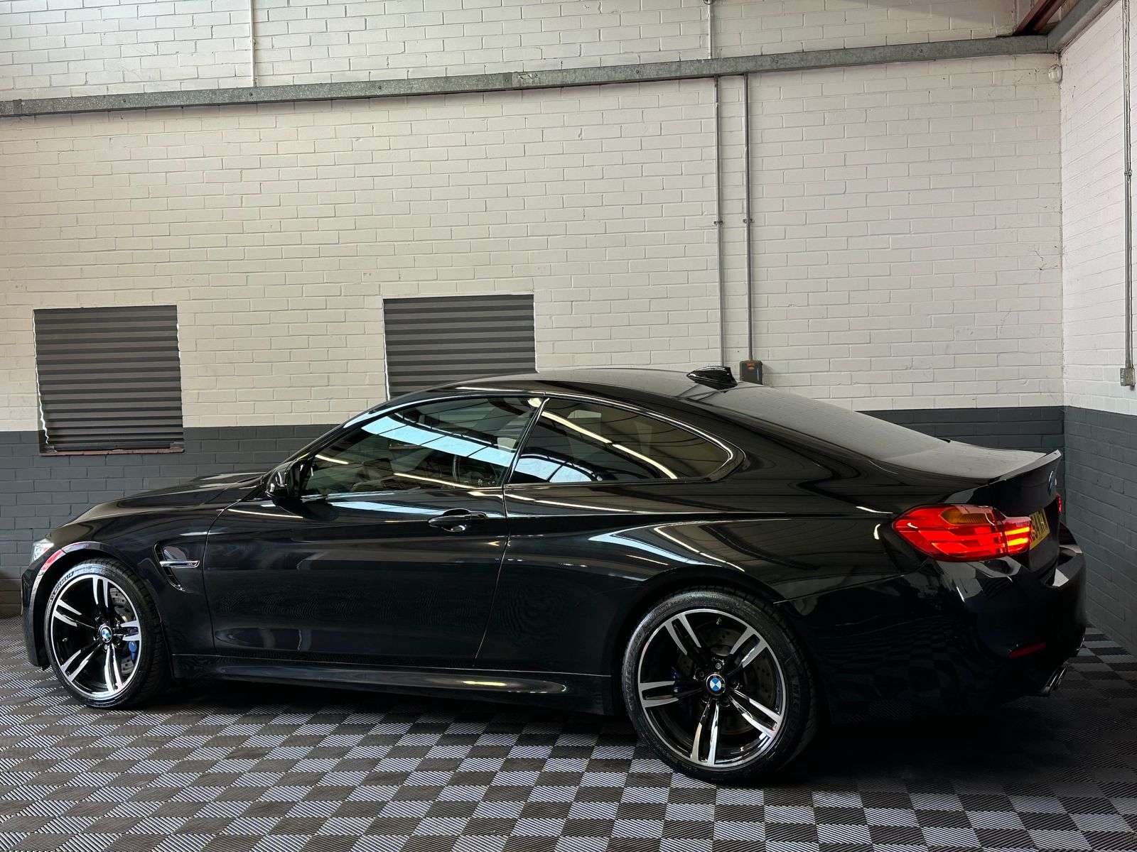 2014 BMW M4 2014 BMW M4