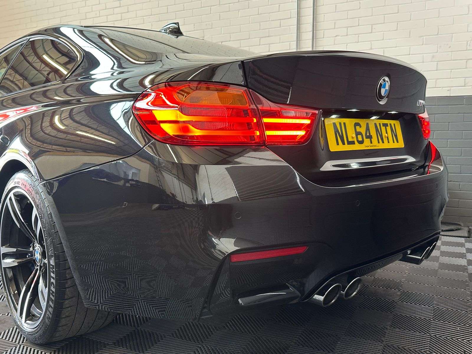 2014 BMW M4 2014 BMW M4