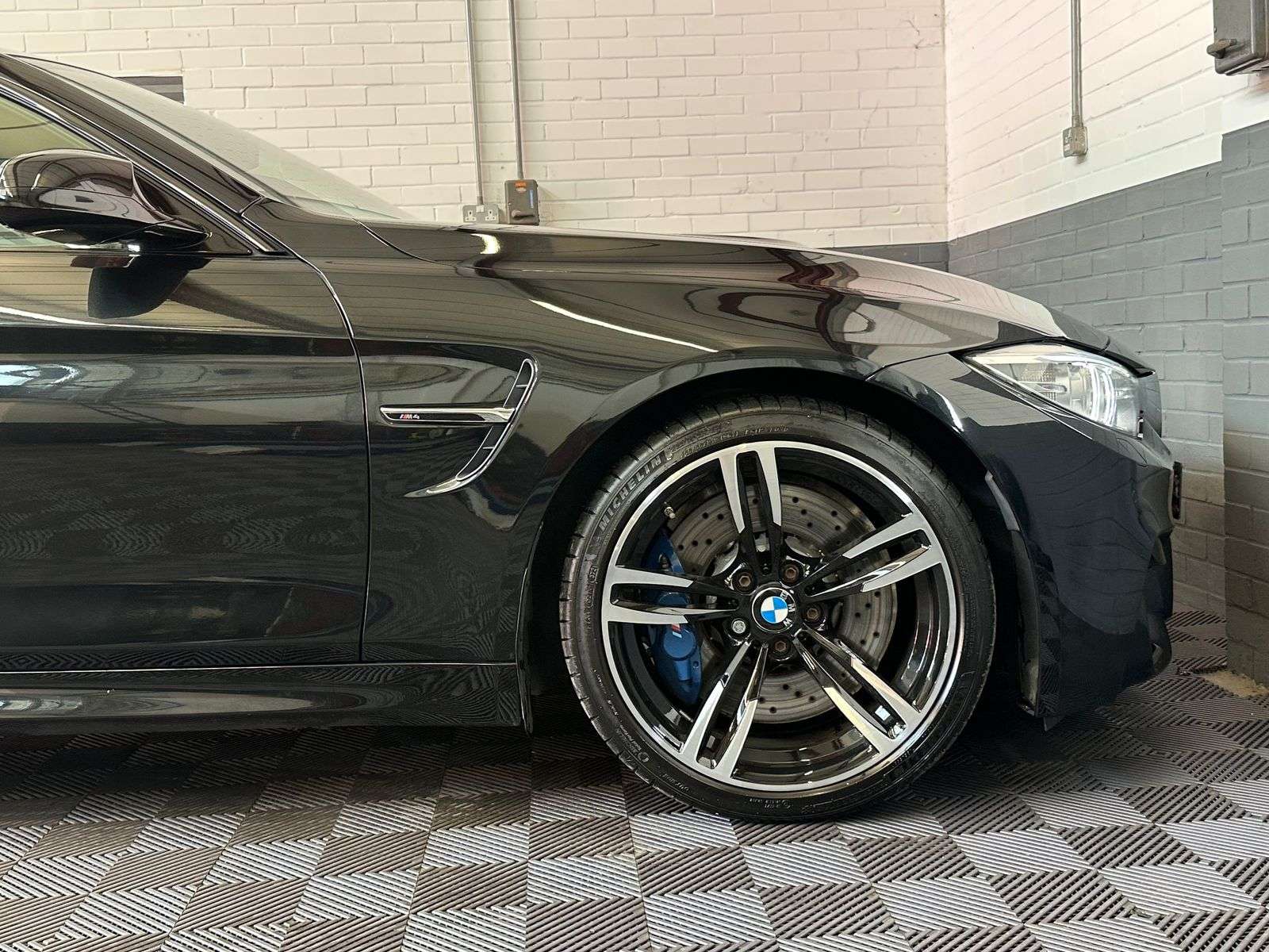 2014 BMW M4 2014 BMW M4