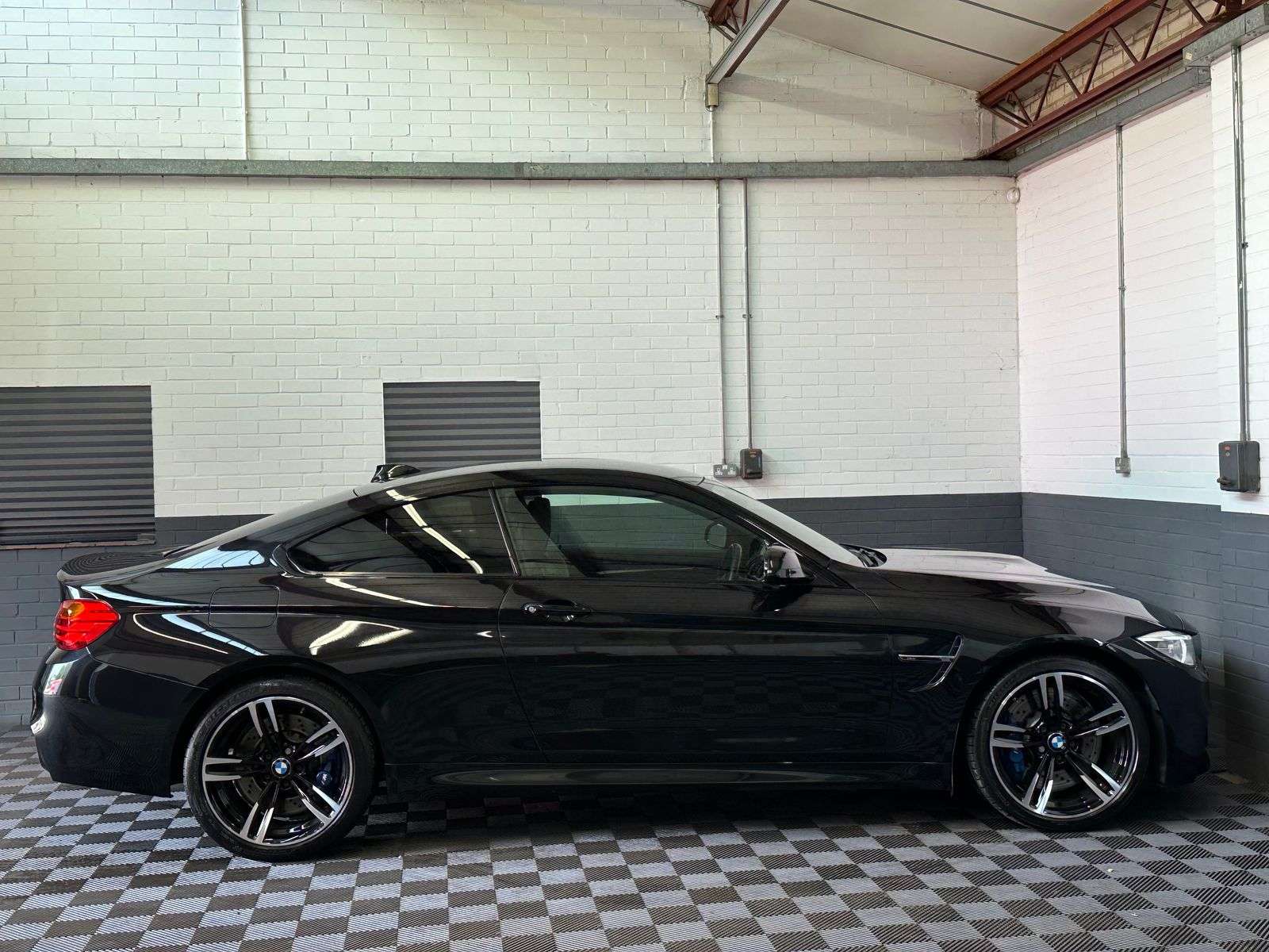 2014 BMW M4 2014 BMW M4