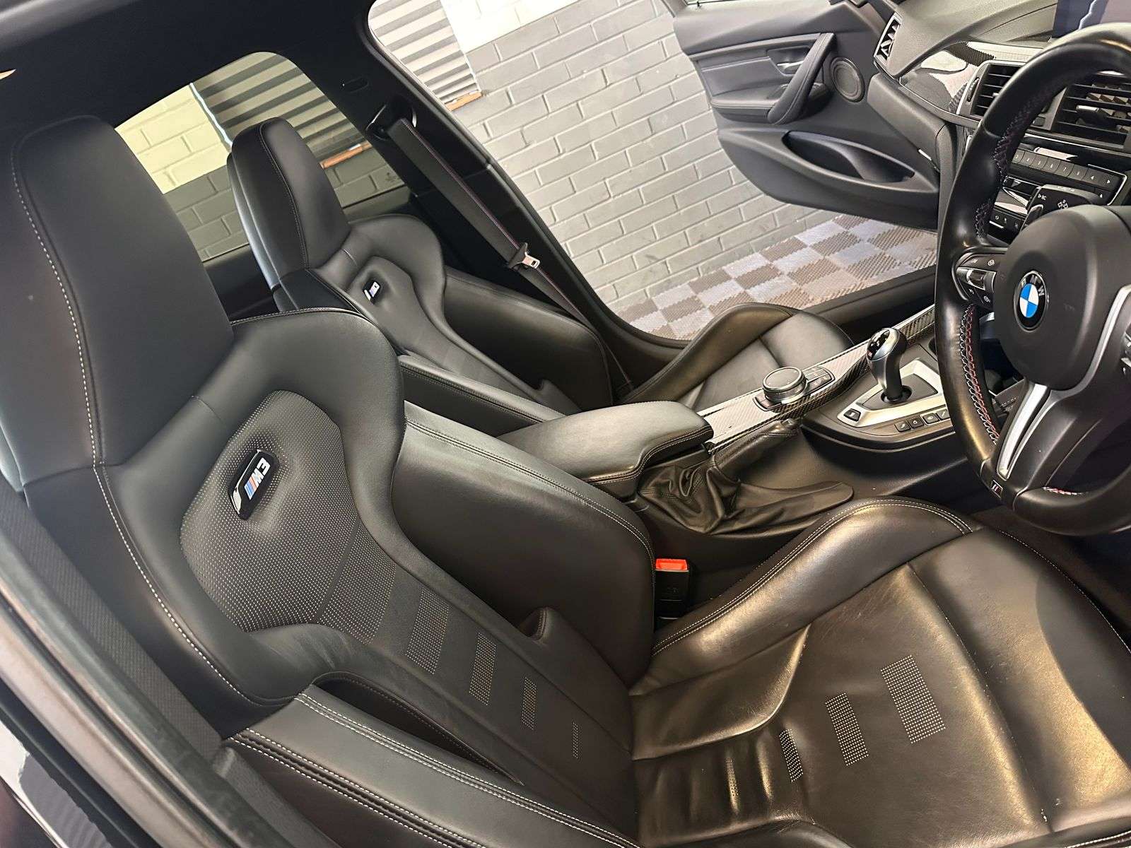 2018 BMW M3 2018 BMW M3