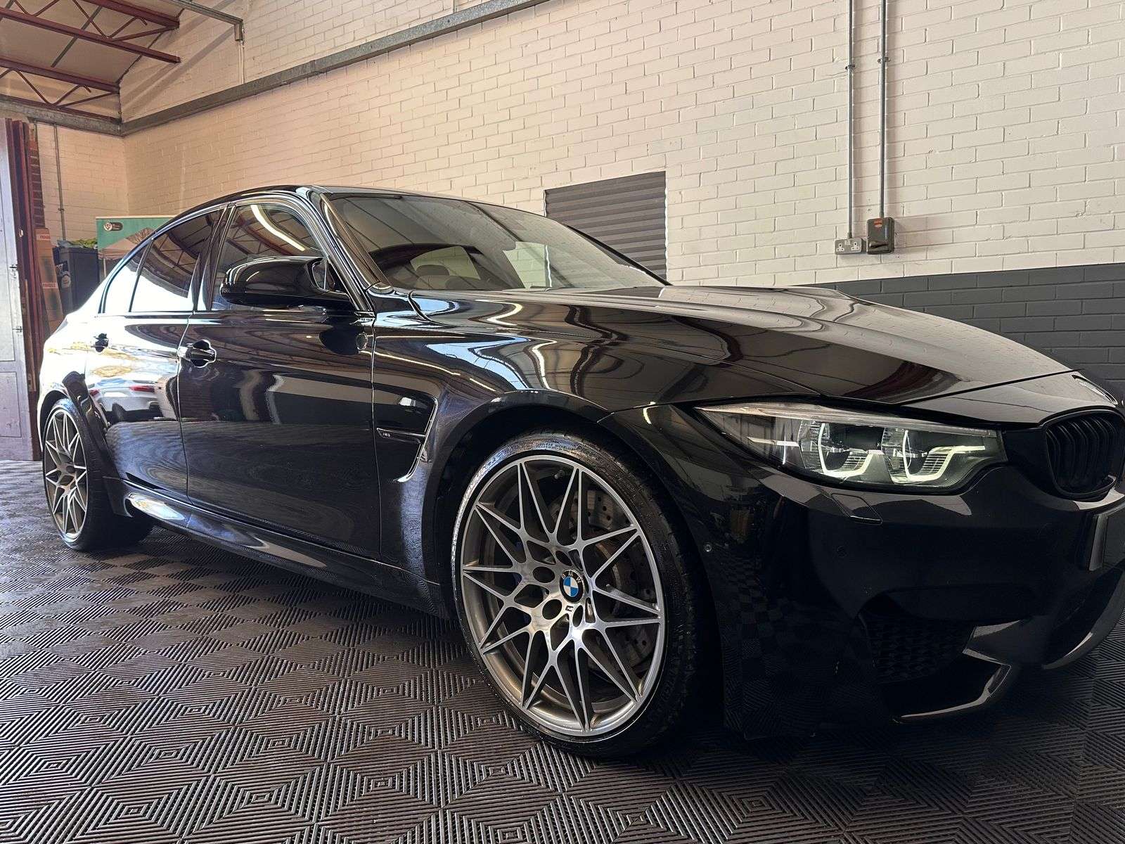 2018 BMW M3 2018 BMW M3