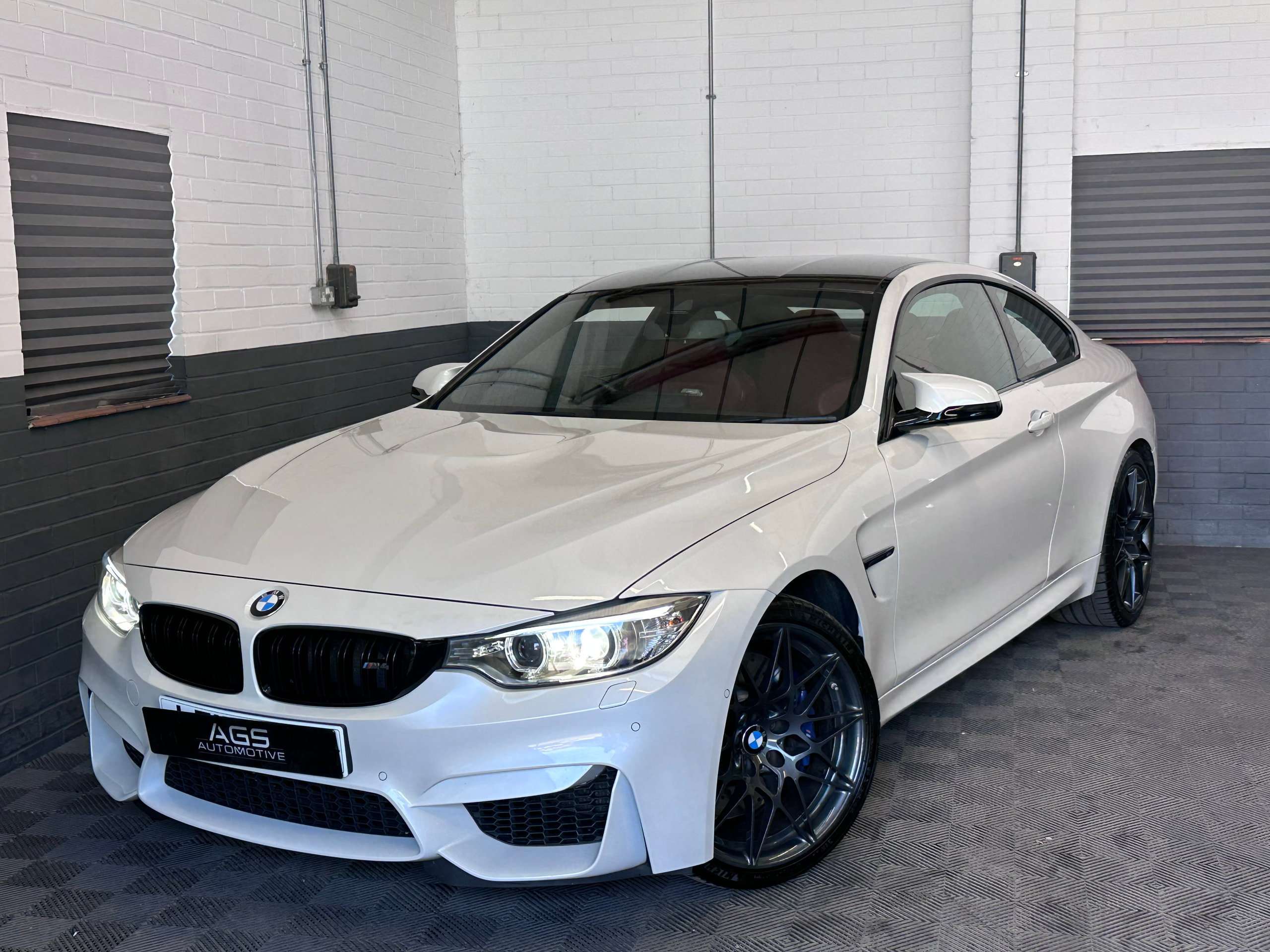 A 2017 BMW M4 3.0 BiTurbo Competition Coupe 2dr Petrol DCT Euro 6 (s/s) (450 ps) A 2017 BMW M4 3.0 BiTurbo Competition Coupe 2dr Petrol DCT Euro 6 (s/s) (450 ps)