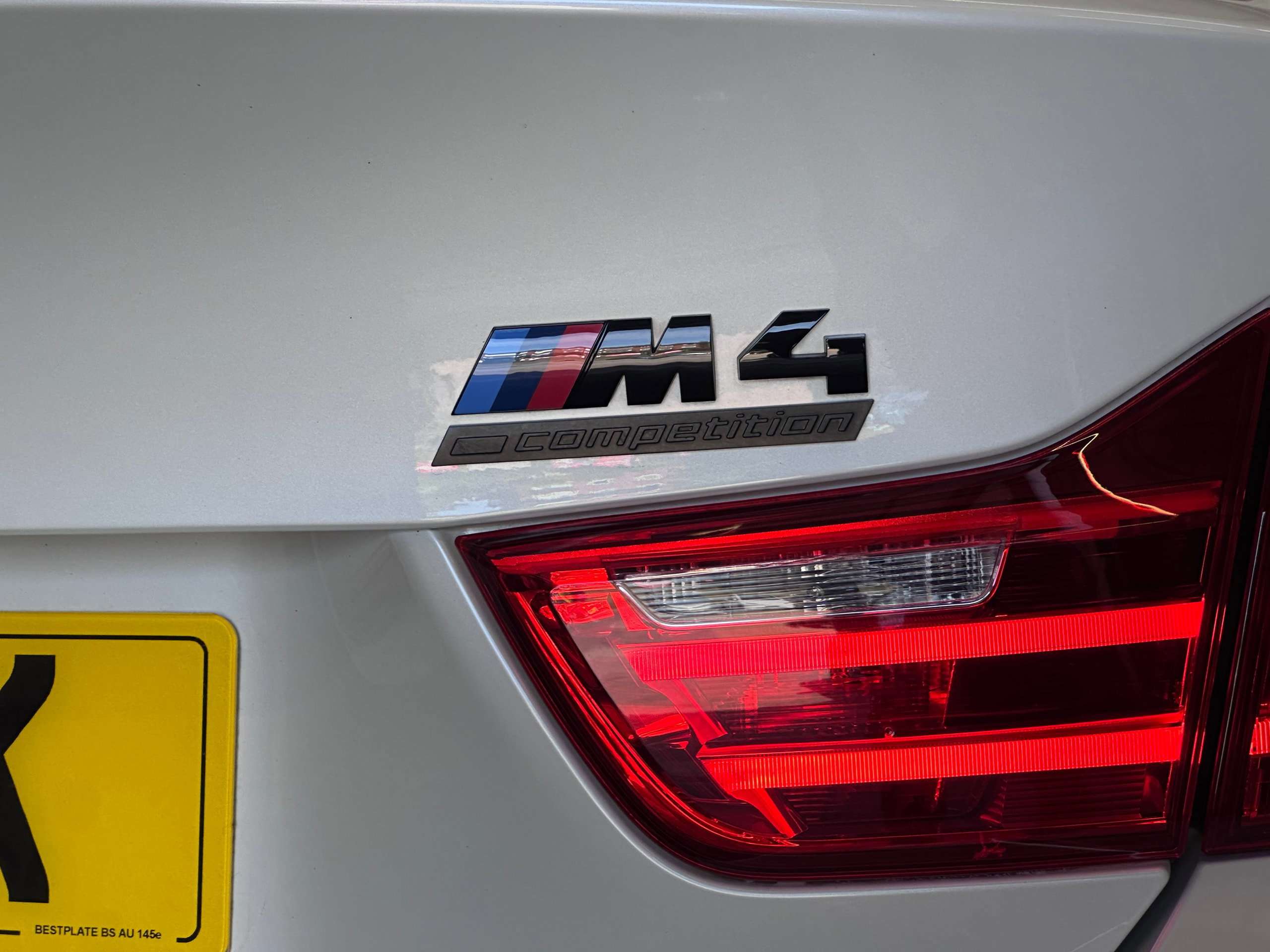 2017 BMW M4 2017 BMW M4