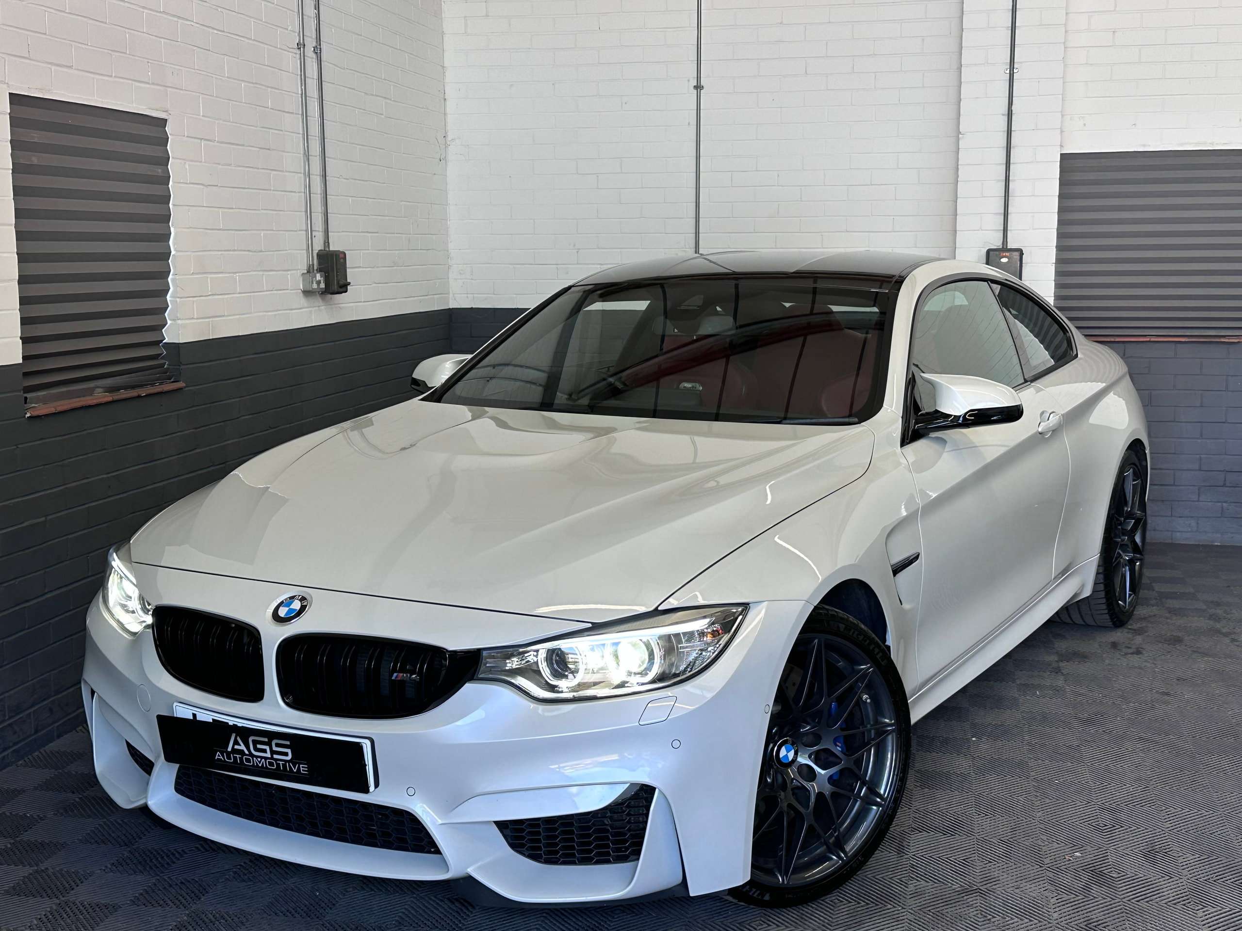 A 2017 BMW M4 3.0 BiTurbo Competition Coupe 2dr Petrol DCT Euro 6 (s/s) (450 ps) A 2017 BMW M4 3.0 BiTurbo Competition Coupe 2dr Petrol DCT Euro 6 (s/s) (450 ps)