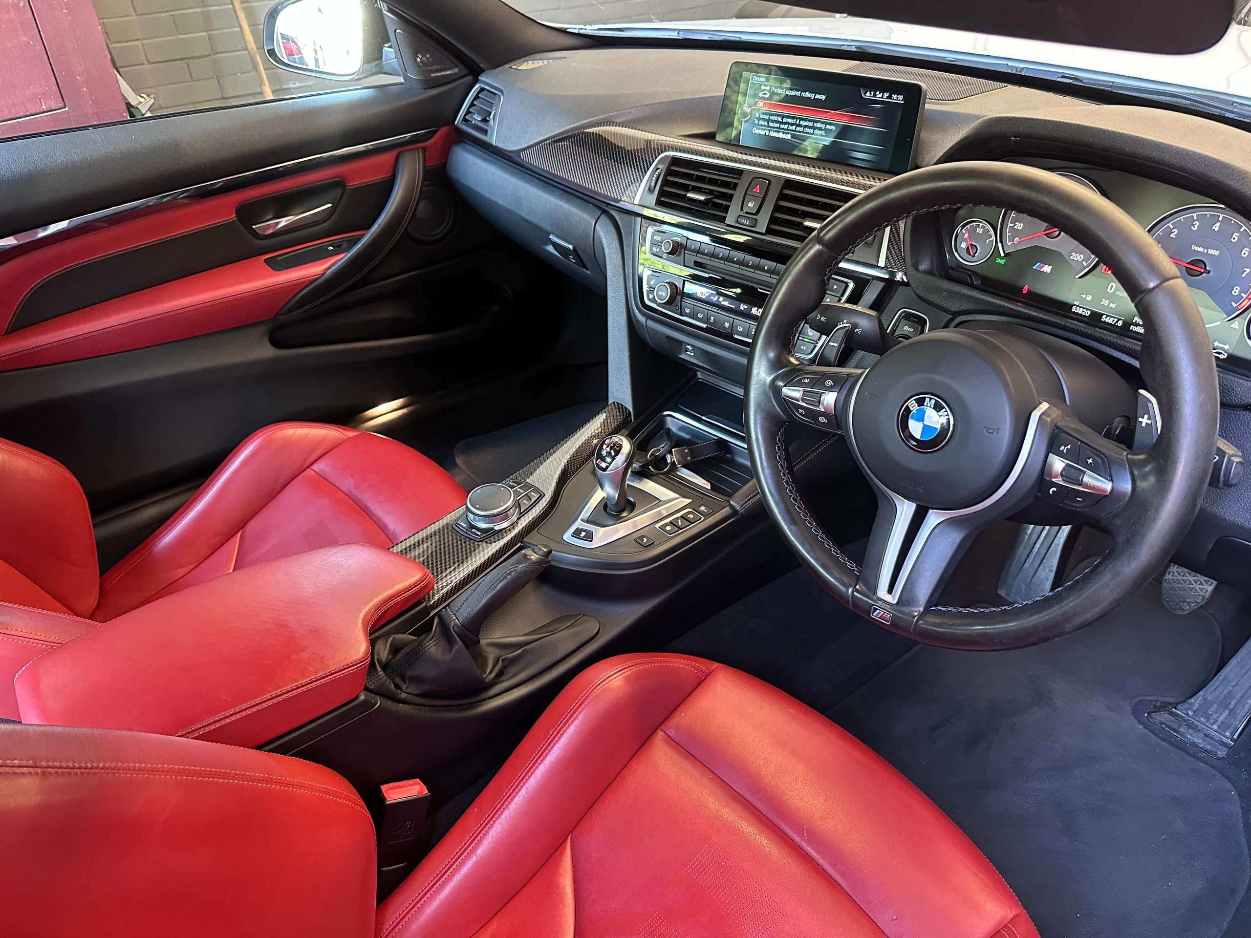 2017 BMW M4 2017 BMW M4