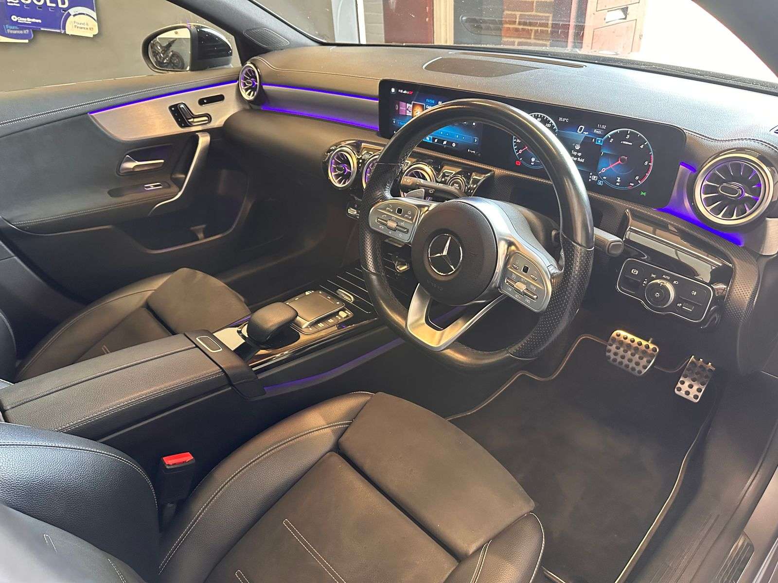 2021 MERCEDES-BENZ A CLASS 2021 MERCEDES-BENZ A CLASS