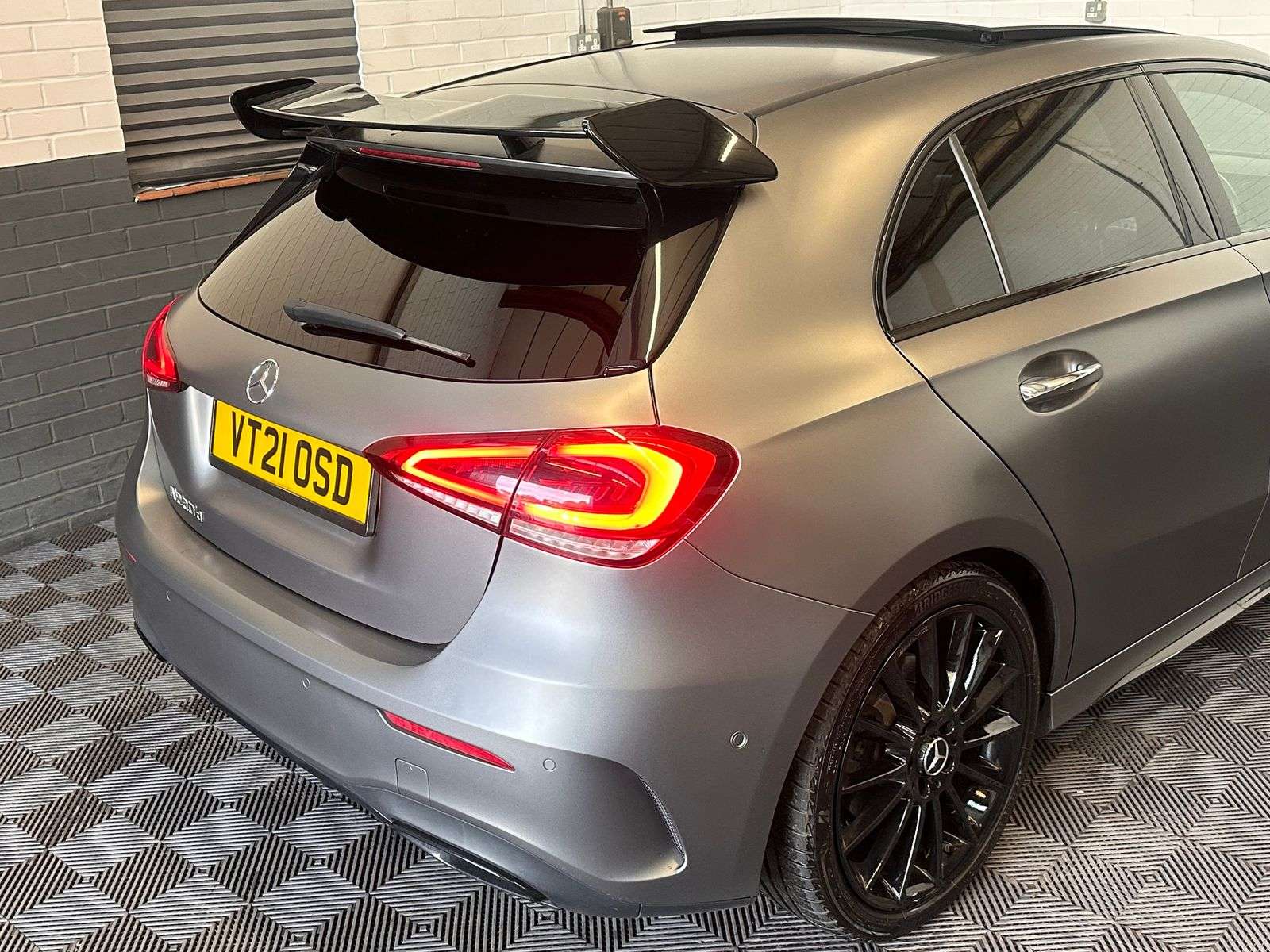 2021 MERCEDES-BENZ A CLASS 2021 MERCEDES-BENZ A CLASS