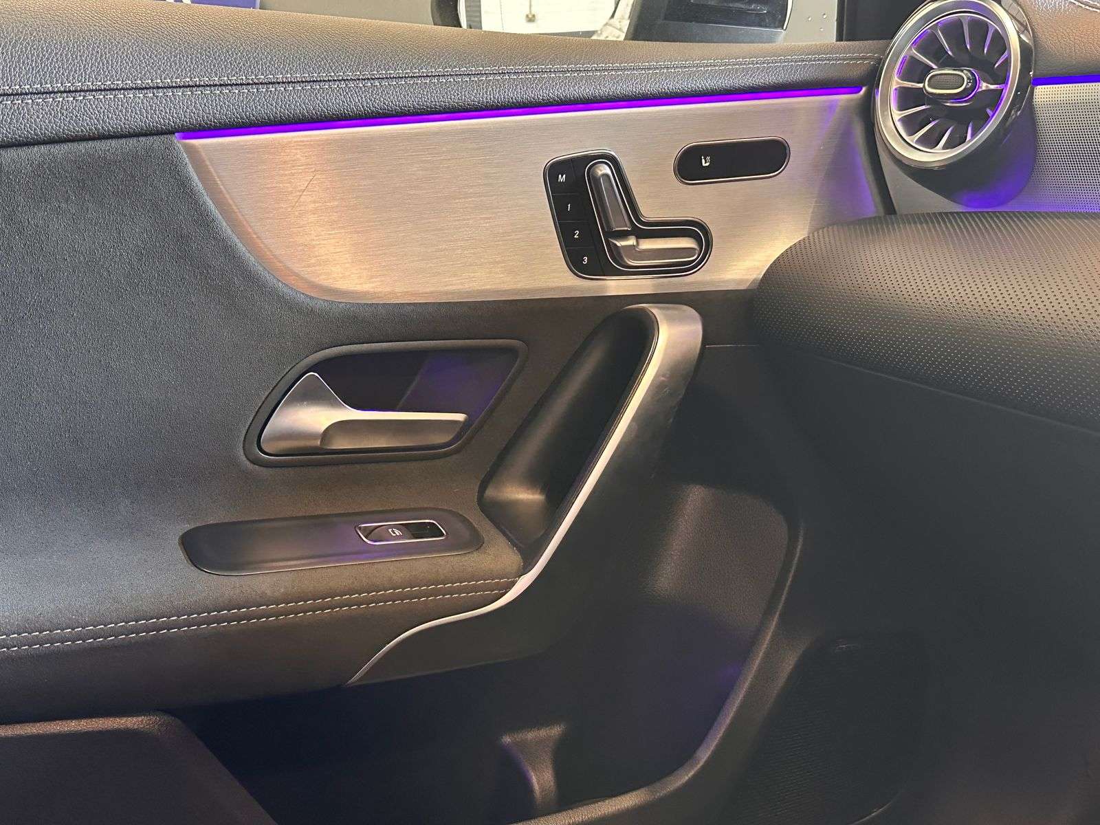 2021 MERCEDES-BENZ A CLASS 2021 MERCEDES-BENZ A CLASS